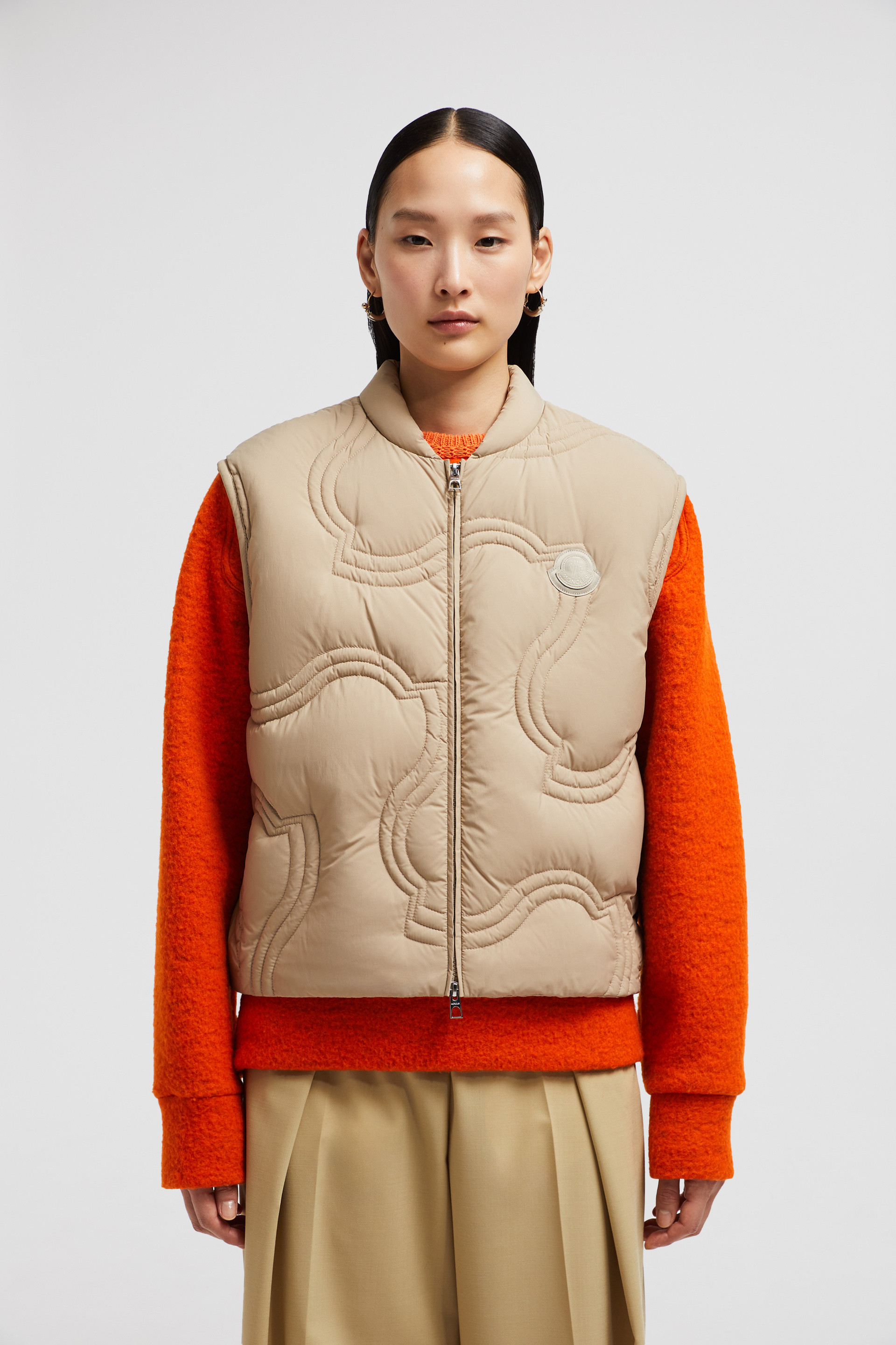 Moncler Druzy Logo-Quilted Down Gilet 関税込 Beige Druzy Logo-Quilted Down Gilet - Vests for Women