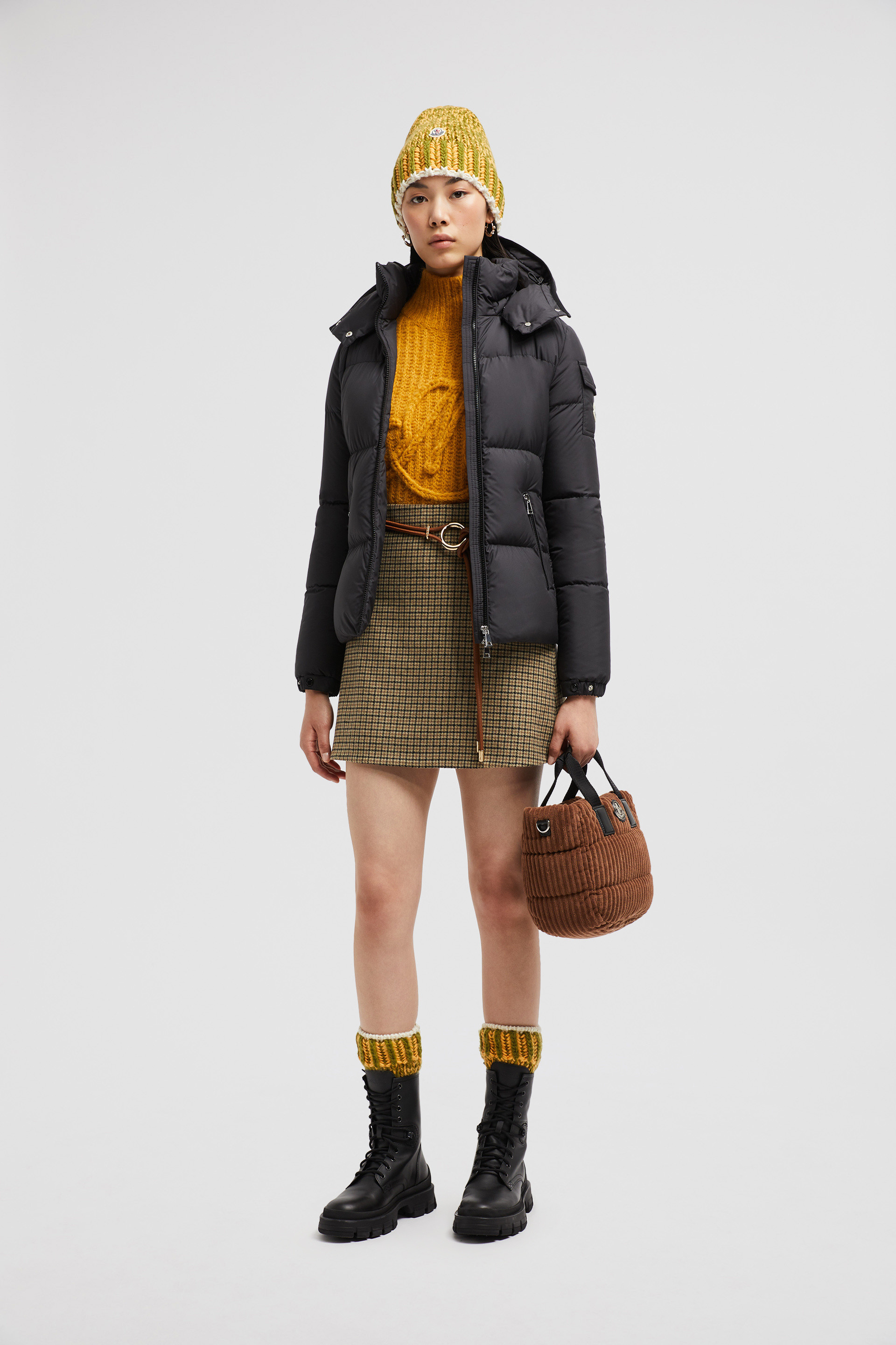 Moncler short coat online