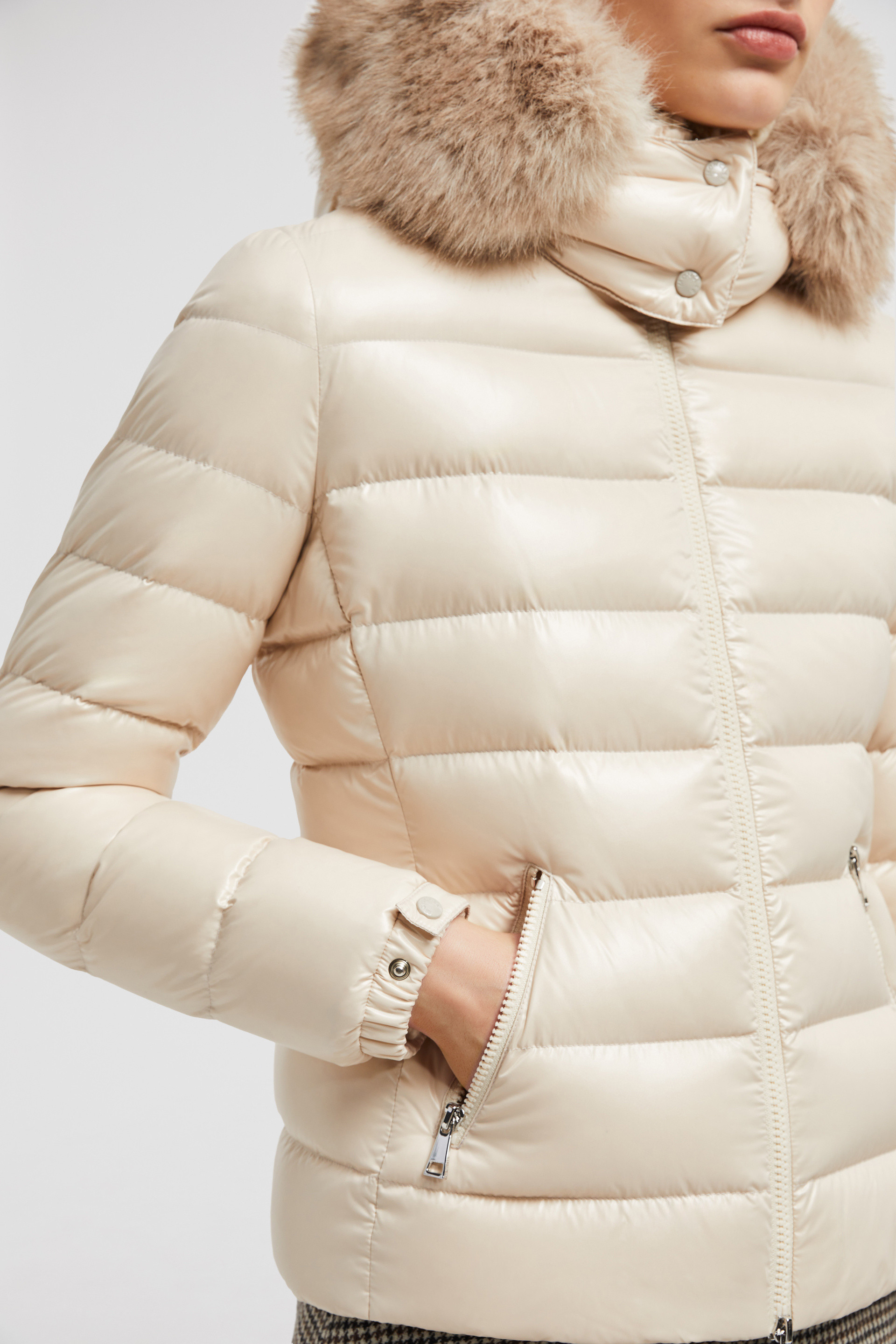 Moncler badyfur best sale