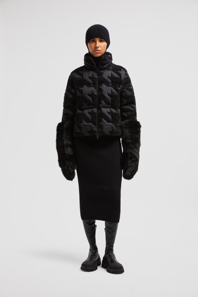 関税込 MONCLER EVANDRA SHORT DOWN JACKET Black Evandra Embroidered Short Down Jacket - Short Down