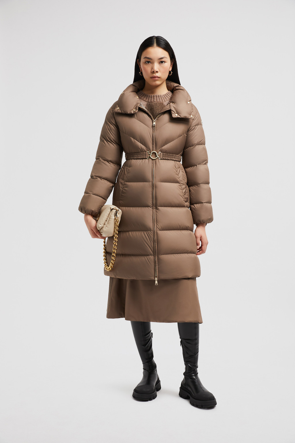 piumino lungo brou con trapuntatura diagonale donna marrone moncler