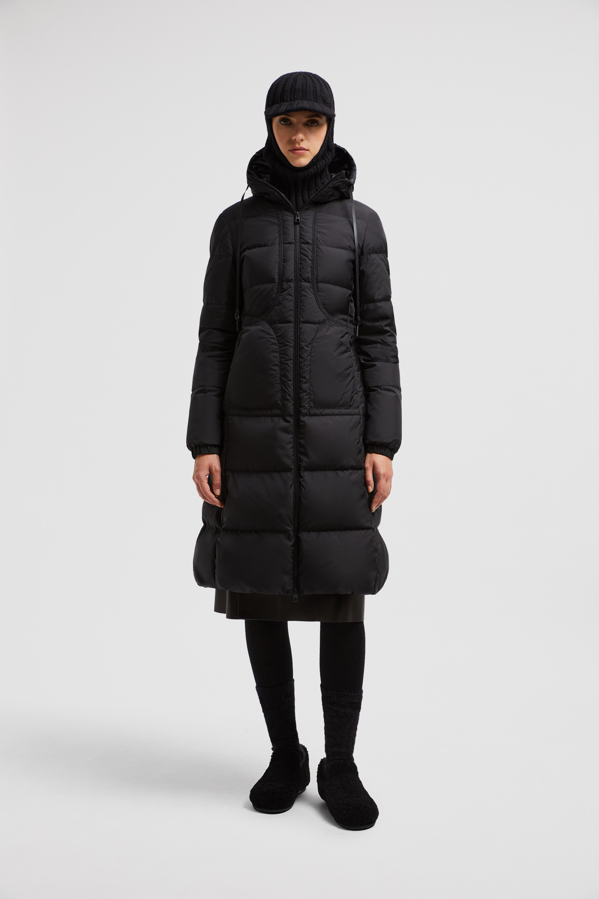 Moncler women's black coat with fur best sale