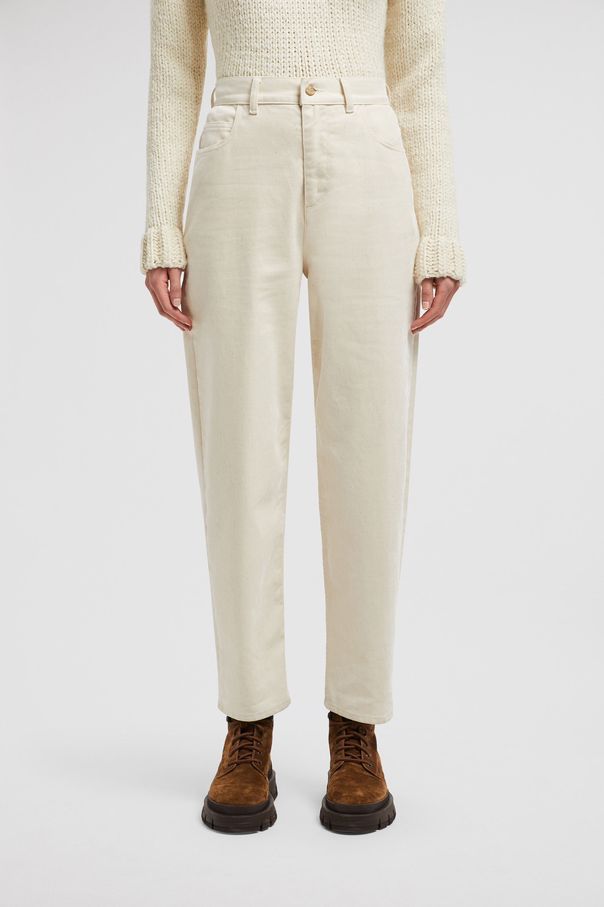 パンツ MONCLER WOMEN High Rise Cropped Jeans White Moncler high-rise Cropped Jeans | White | FARFETCH