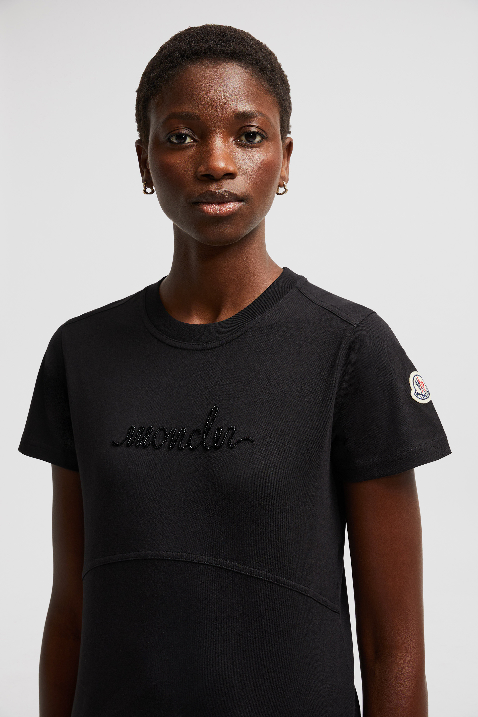 【MONCLER】BEADED LOGO T-SHIRT●K20938C0001989AIJ999 Black Beaded Logo Cotton T-Shirt - Tops & T-Shirts for Women