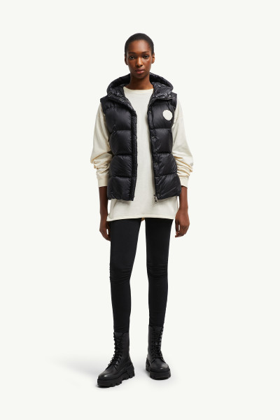 Moncler x Lulu Li Mellontikosベスト 関税込 ブラック Moncler x Lulu Li Mellontikosベスト : ジレ 向けの