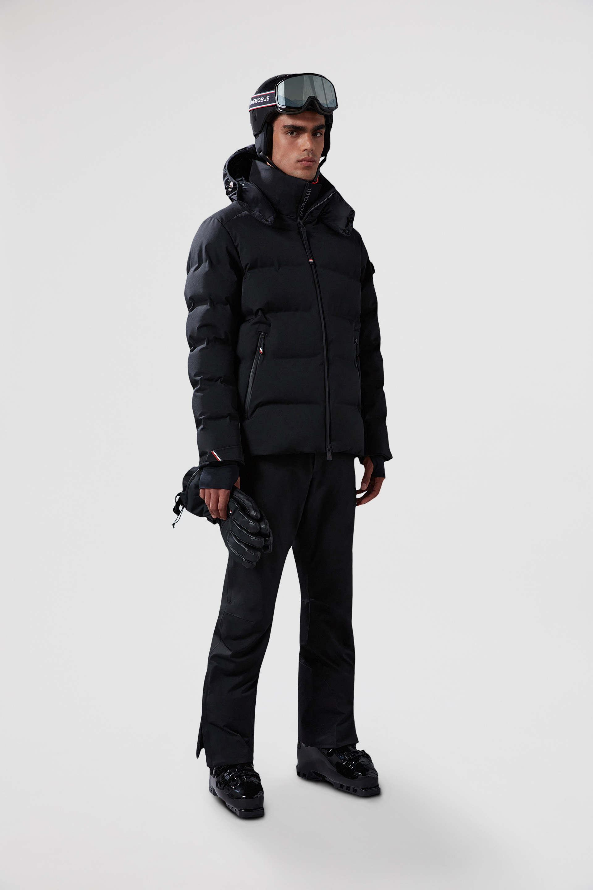 Black Montgetech Hooded Down Ski Jacket Short Down Jackets for Men Moncler US