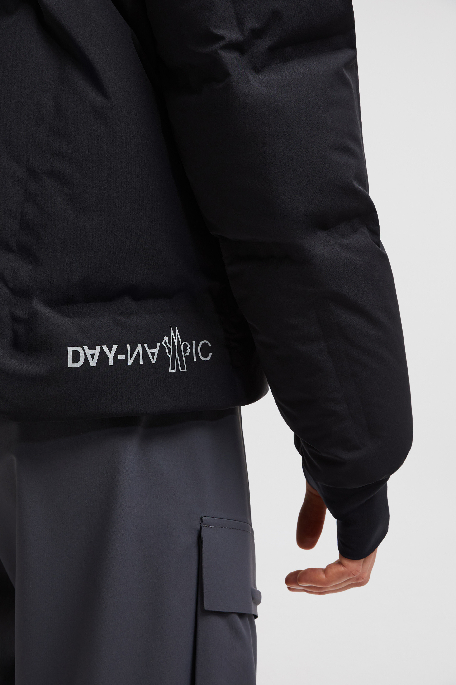 Black Arcesaz Hooded Short Down Jacket - Short Down Jackets