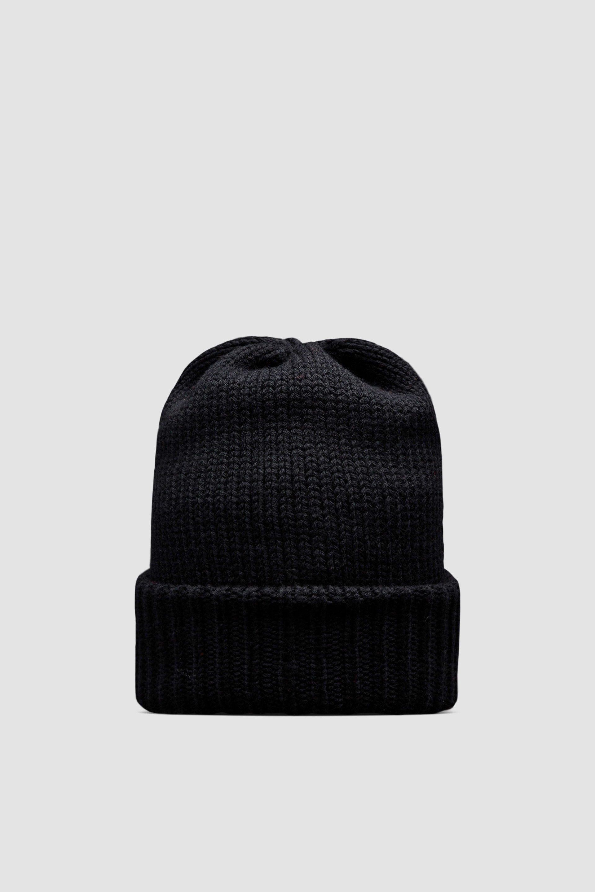 Moncler men's black wool hotsell beanie hat