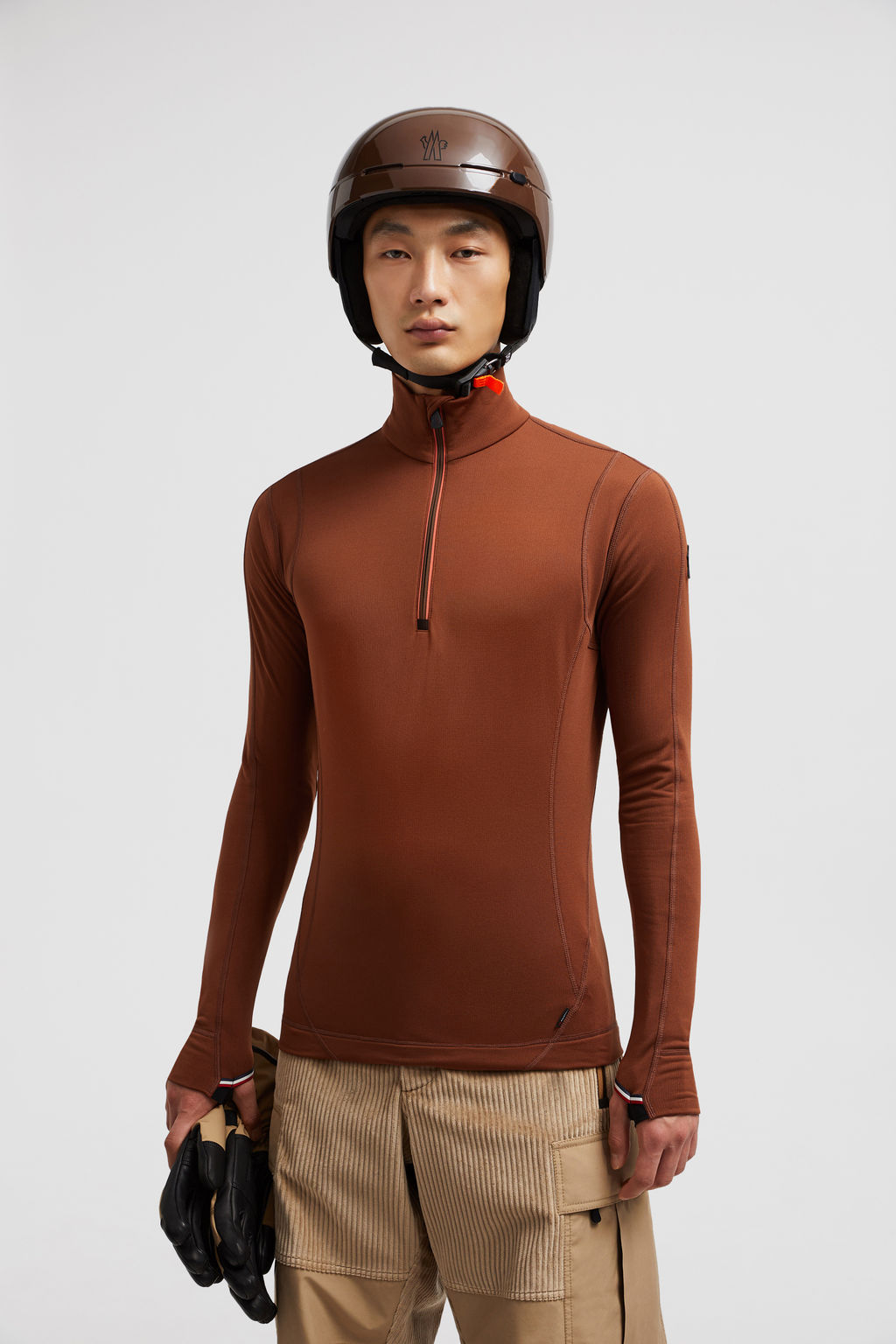 Moncler Felpa Rosa In Cotone Con Logo J19548G00012-504 main image 1