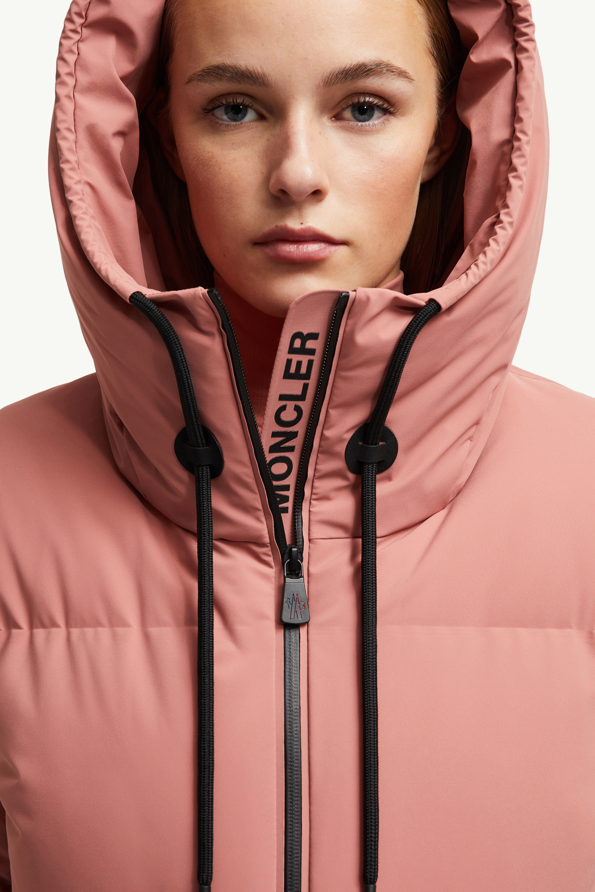 【関税込み】Moncler Grenoble ピンク Allesaz ダウンジャケット Pink Allesaz Hooded Down Ski Jacket - Short Down Jackets for
