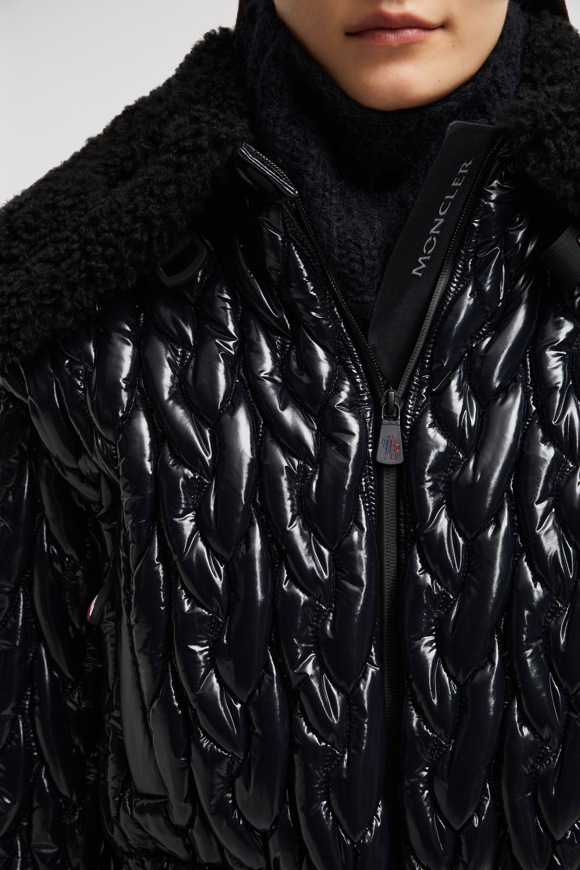 MONCLER GRENOBLE 2024/25秋冬新作 ダウンジャケット EPUYEN Black Epuyen Shearling Short Padded Jacket - Short Down