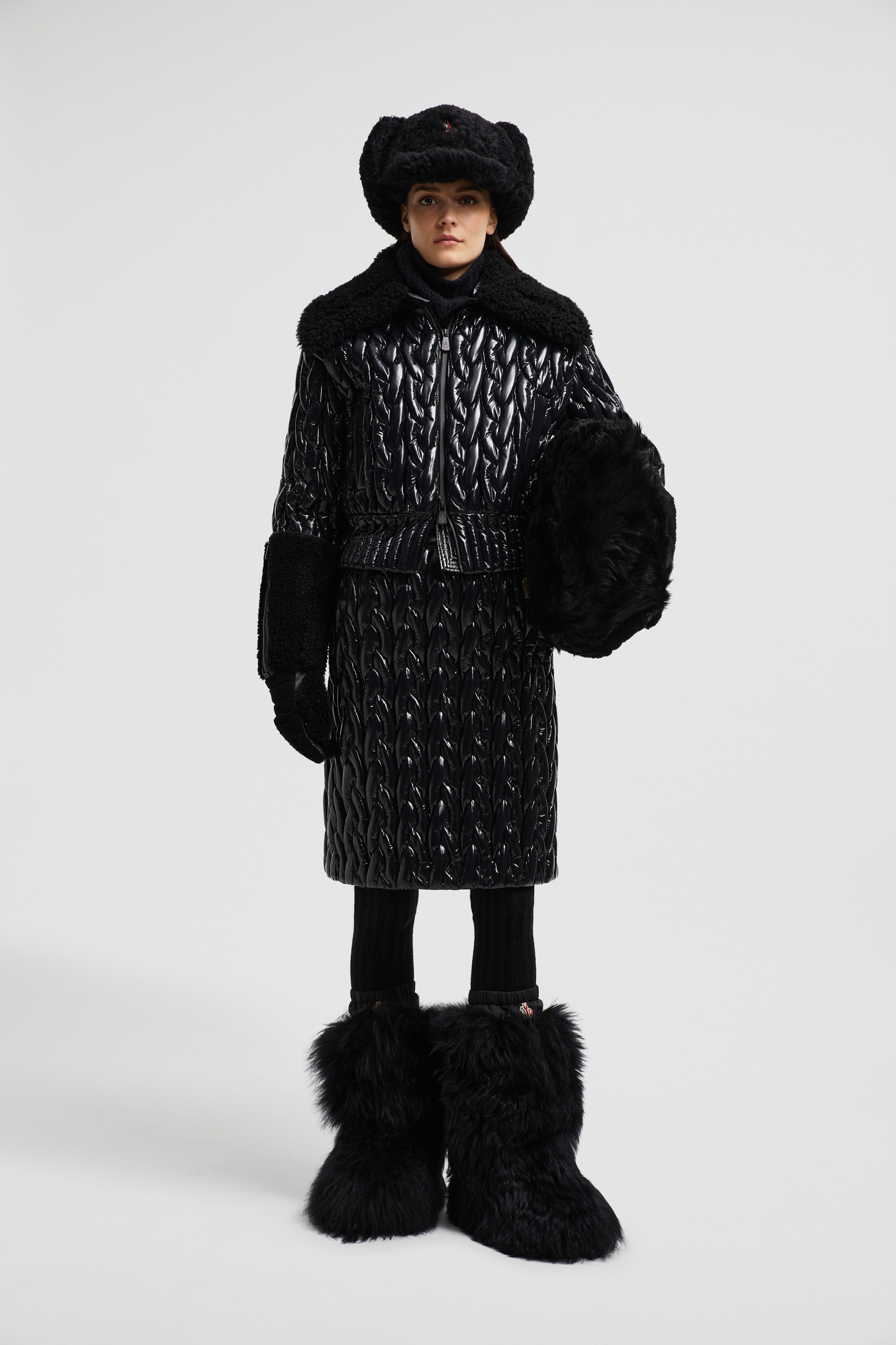 MONCLER GRENOBLE 2024/25秋冬新作 ダウンジャケット EPUYEN Black Epuyen Shearling Short Padded Jacket - Short Down