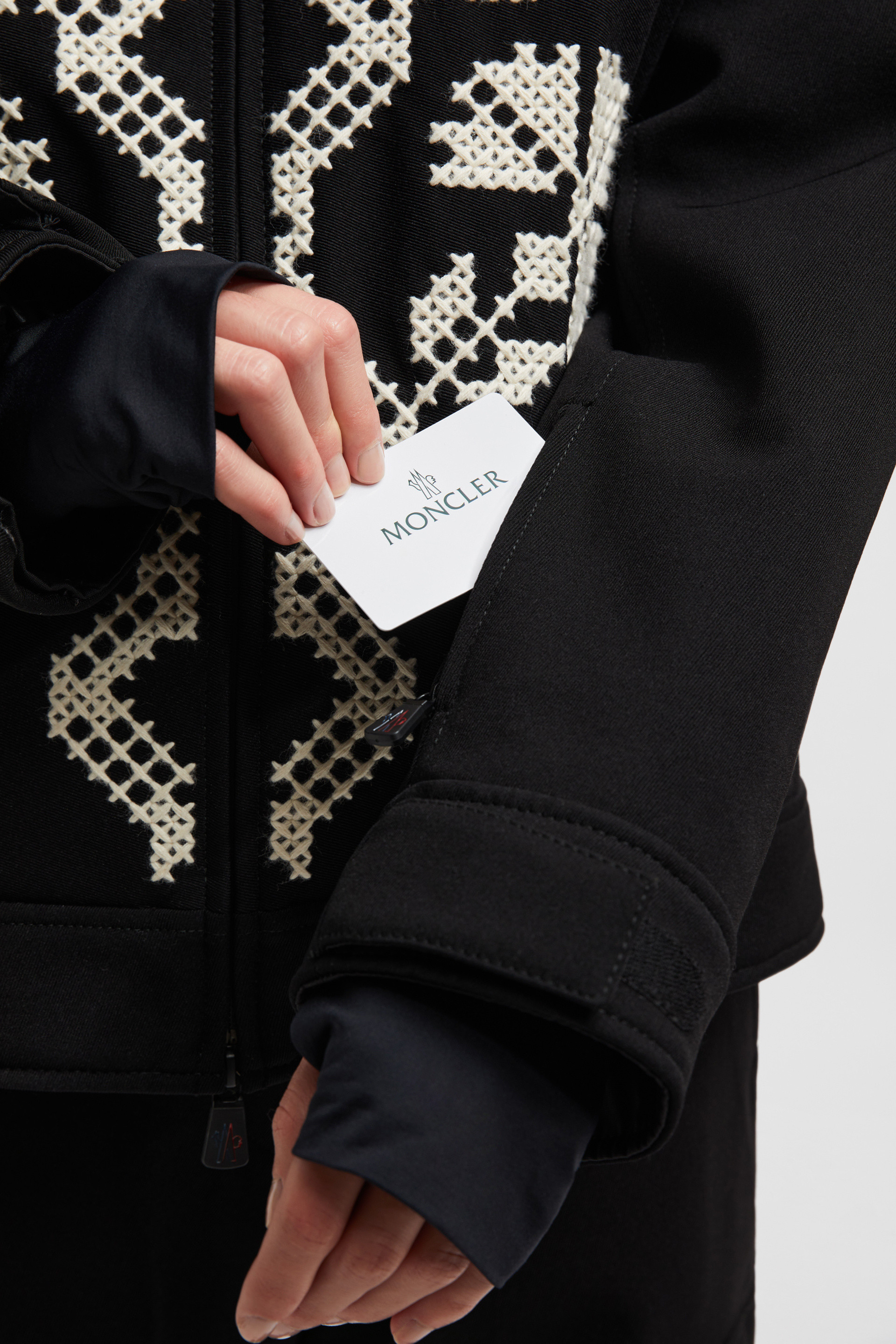 Black Pers Embroidered Down Ski Jacket - Short Down Jackets