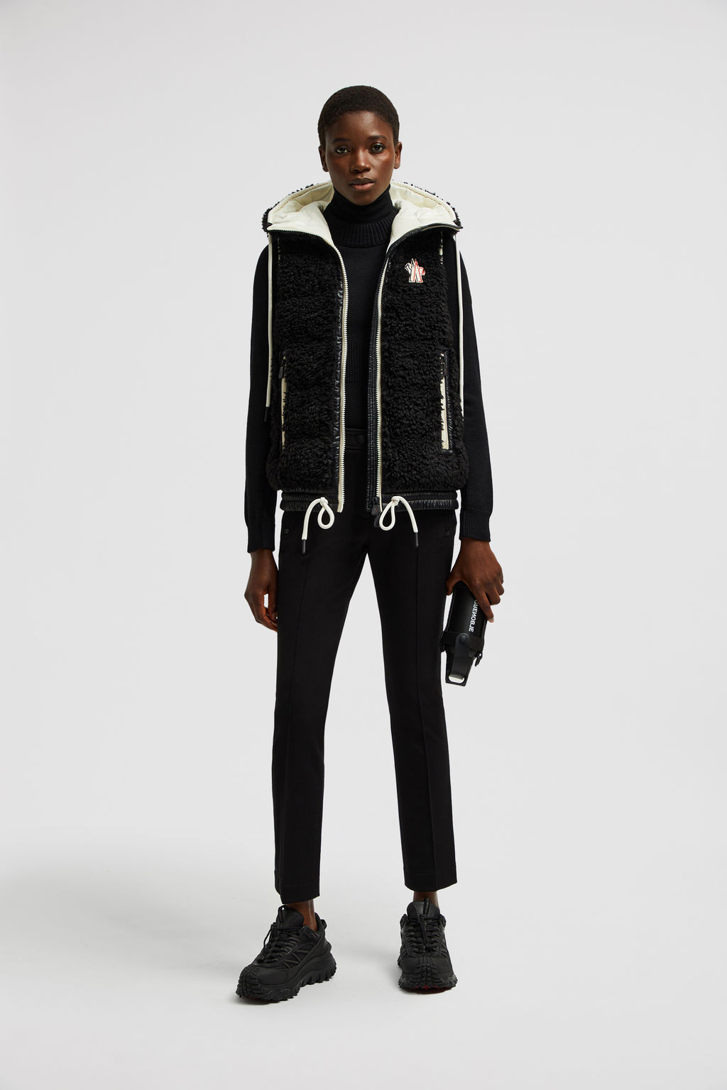 MONCLER PANTS STYLE 163
