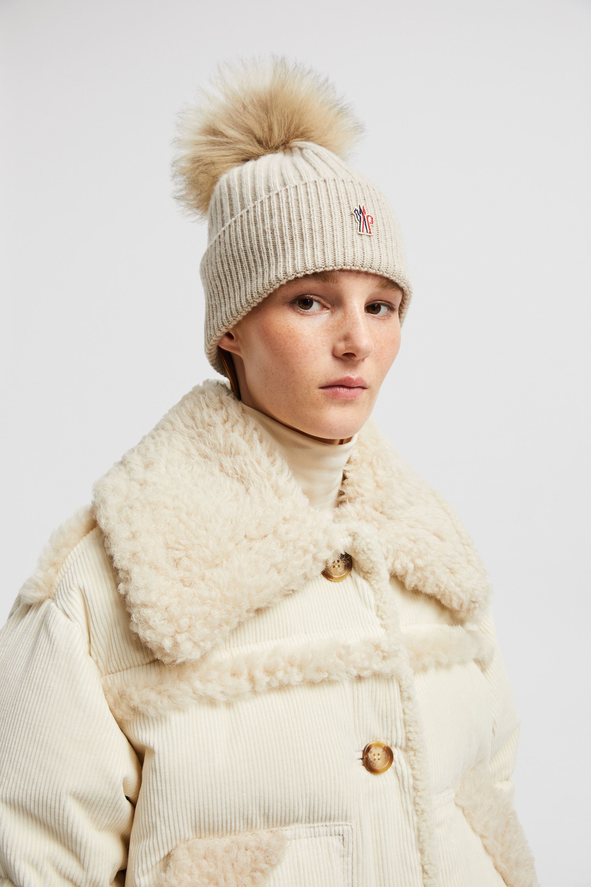 Moncler pom pom online