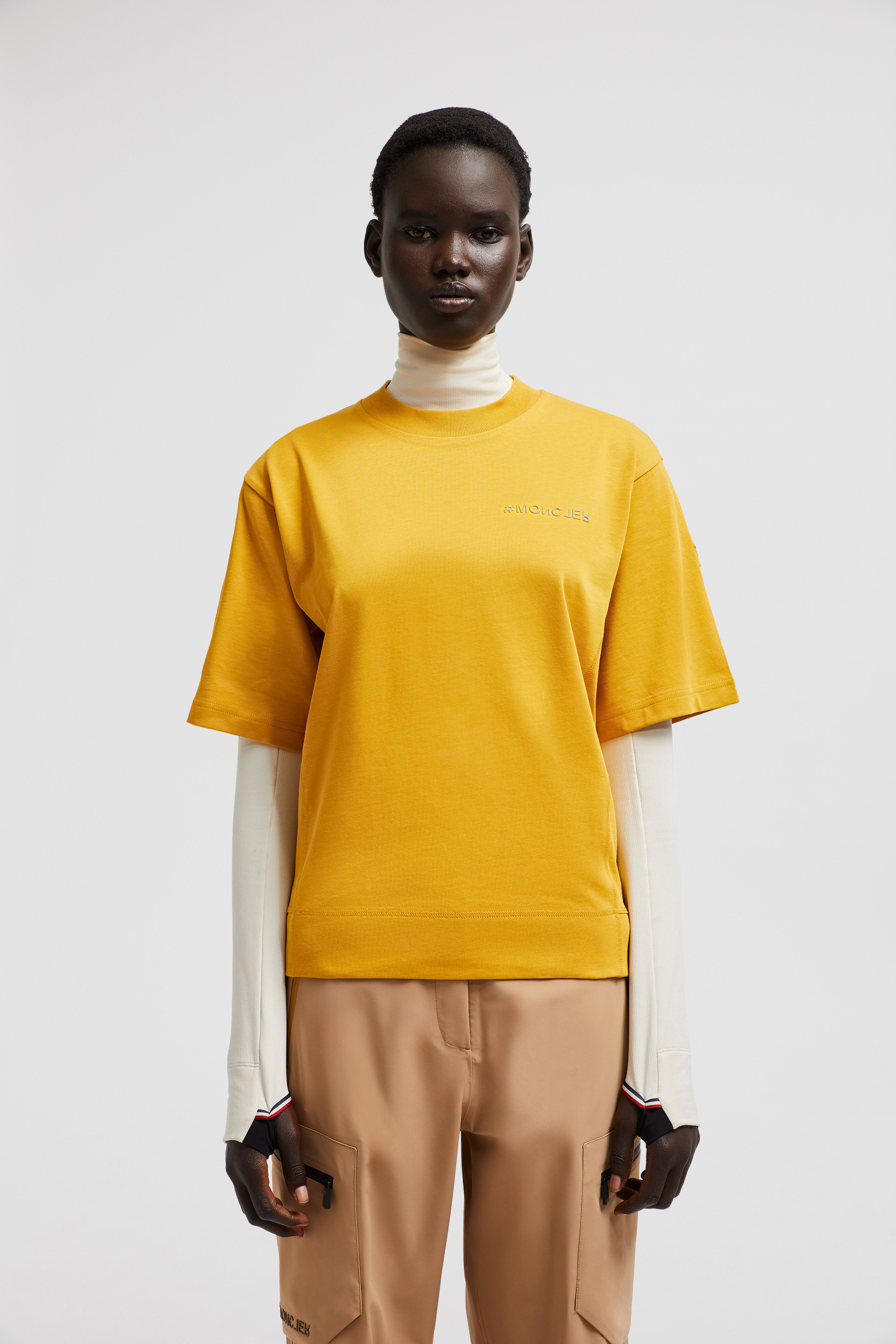 Tシャツ・カットソー MONCLER Women Tops 8C0000983927 034 YELLOW モンクレール(MONCLER) レディースTシャツ・カットソー | 通販