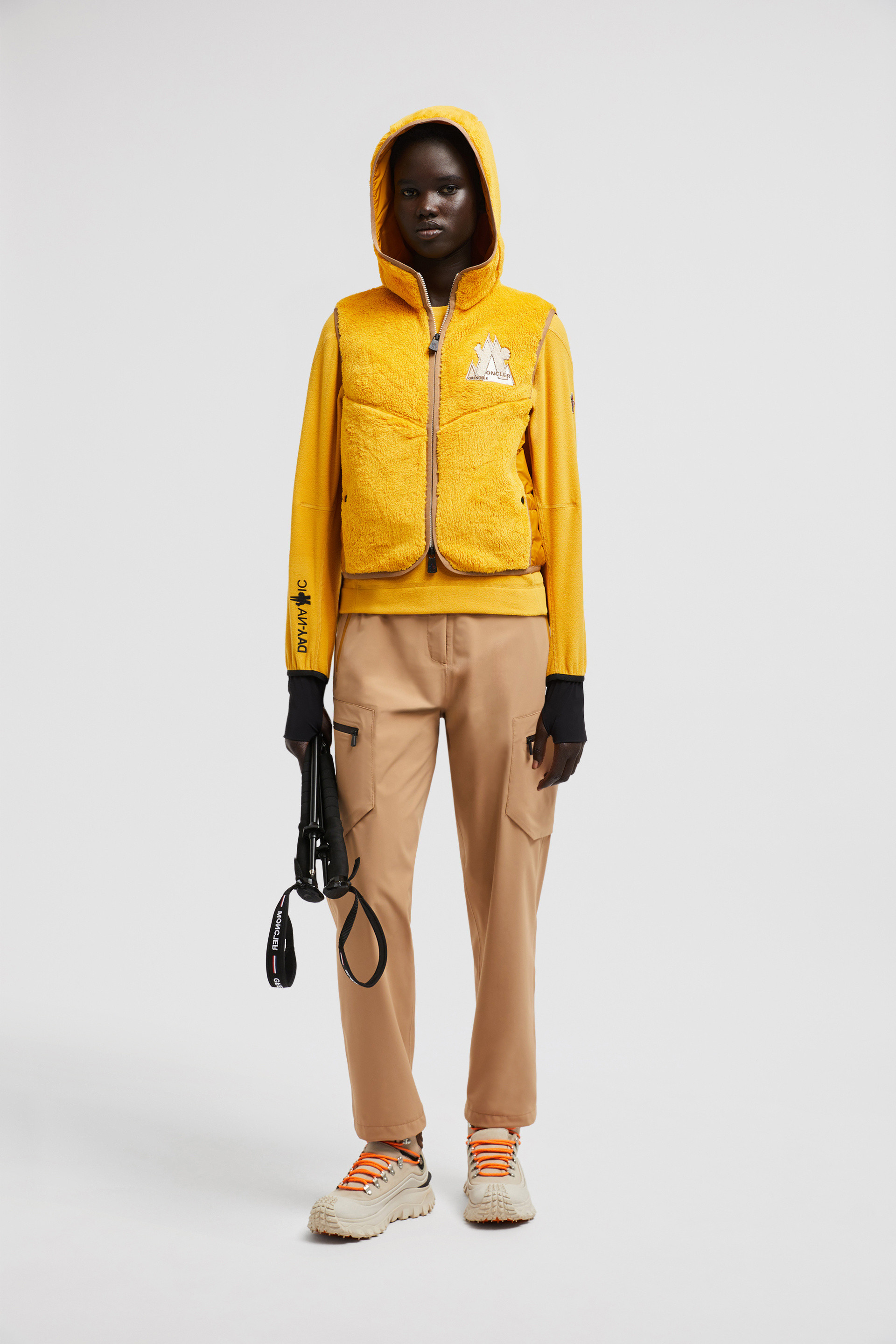 Moncler yellow vest online