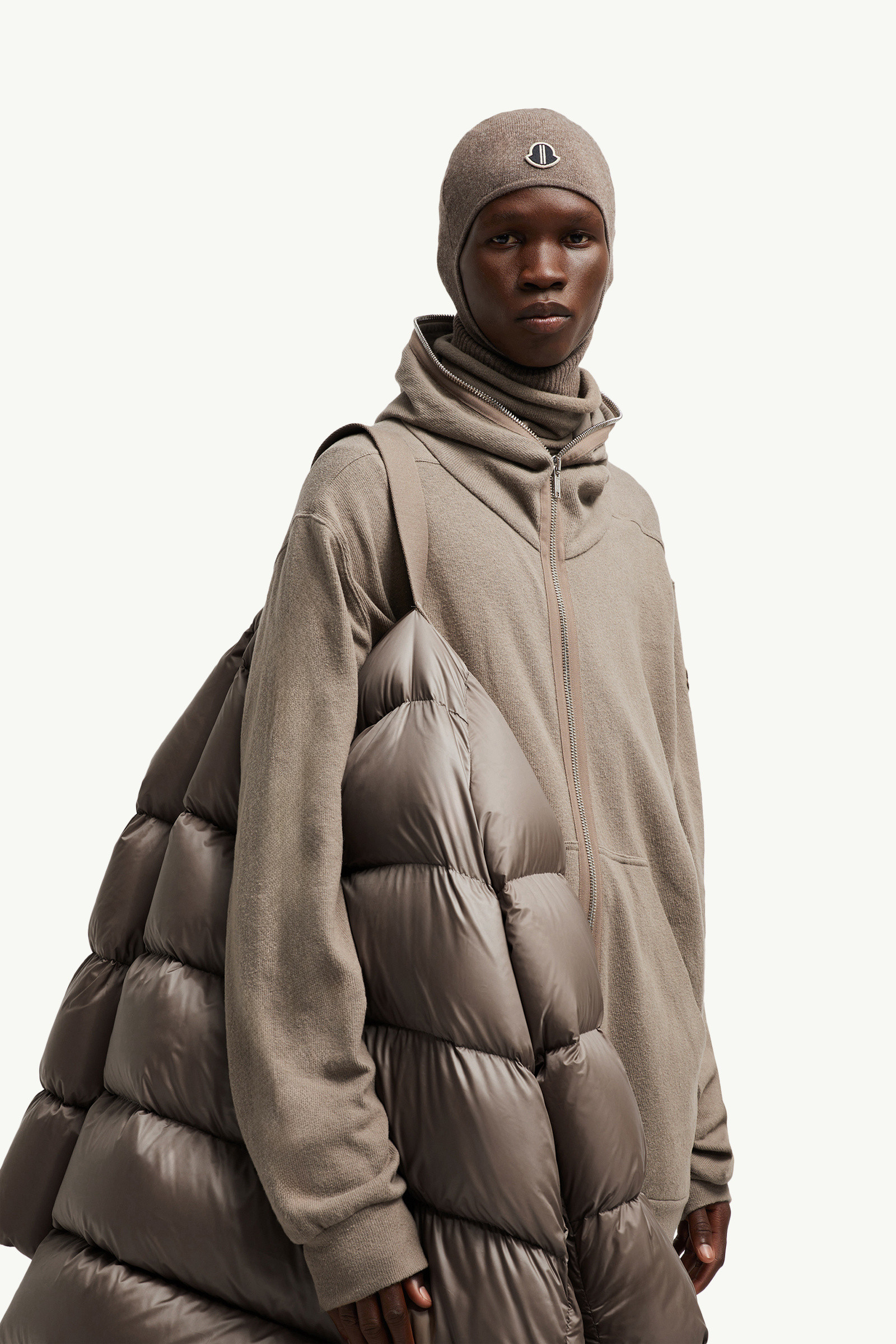 Moncler + Rick Owens Cyclopicロングダウンジャケット 関税込 Moncler + Rick Owens Cyclopic パデッドコート | ブラック
