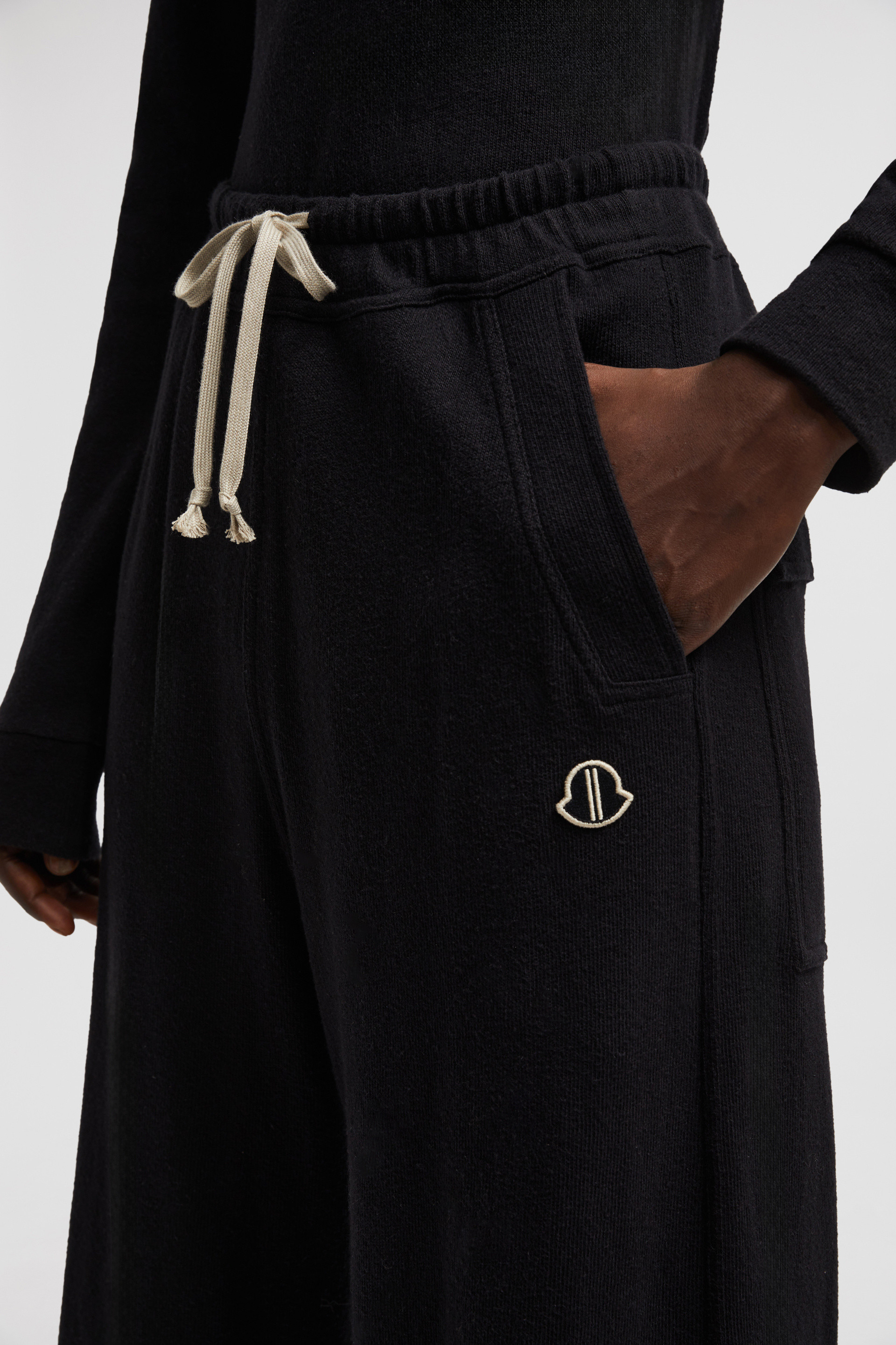 Moncler black sweatpants deals