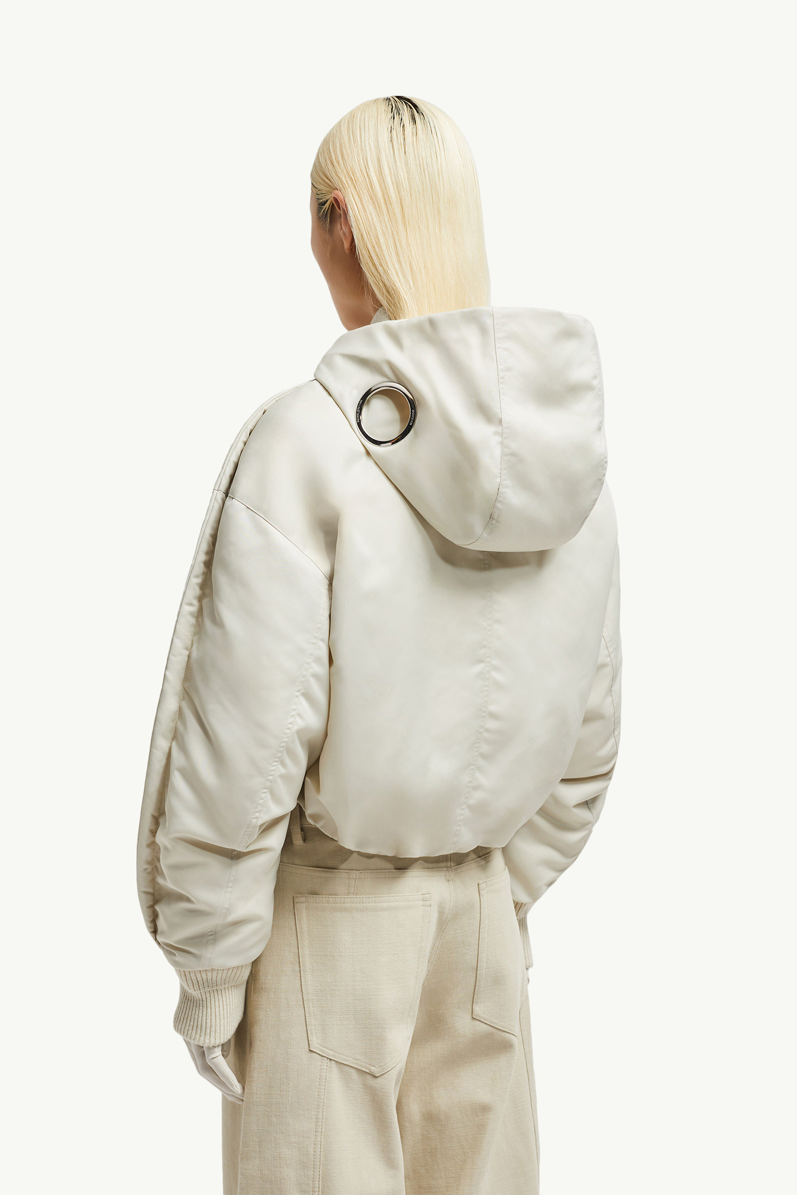 ダウンジャケット・コート MONCLER WILLOW SMITH IVORY DOWN JACKET Moncler Genius 6 MONCLER WILLOW SMITH | Women's Clothing