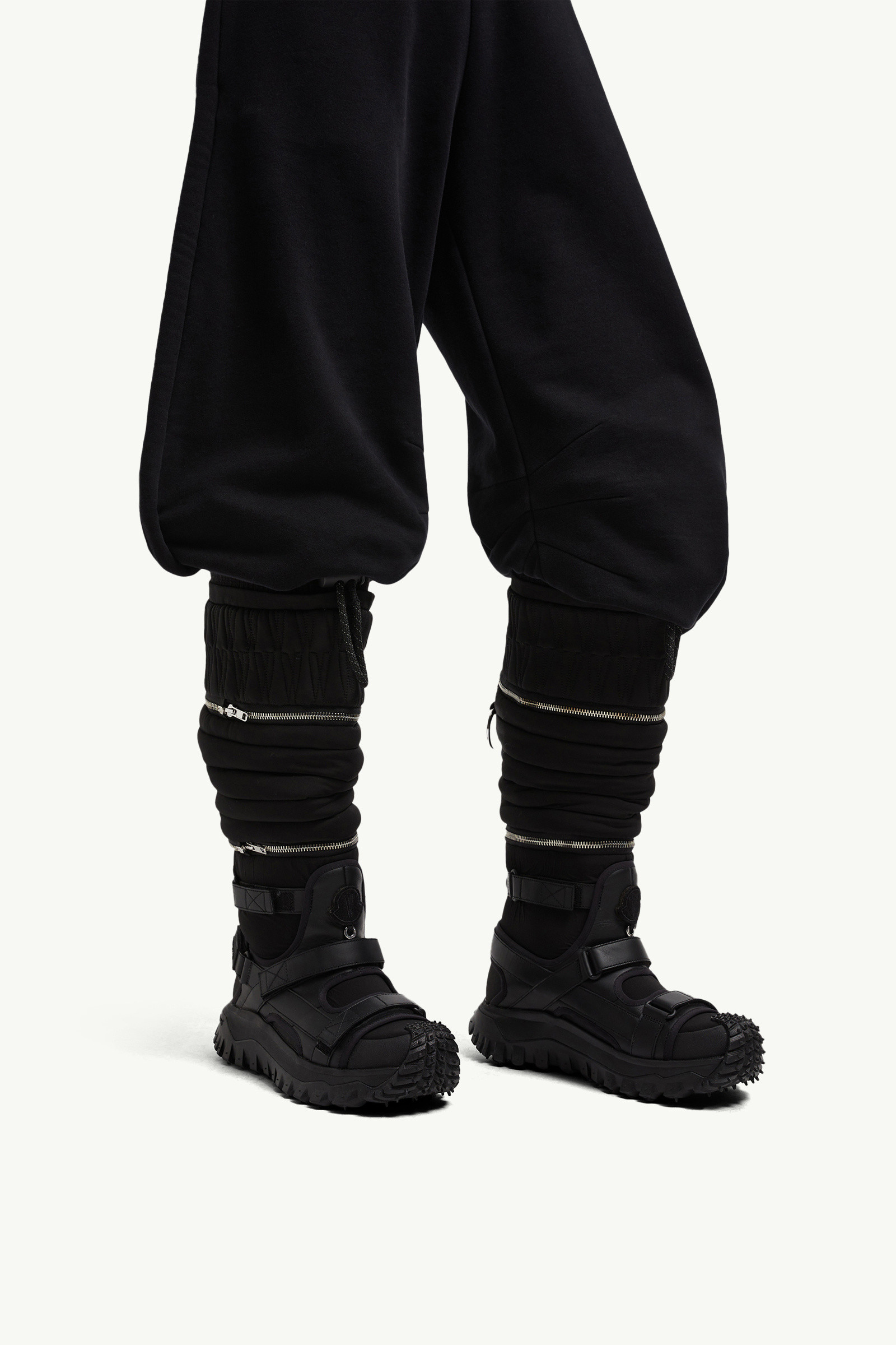 ロングブーツ MONCLER MONCLER WILLOW SMITH Boots Black Black Moncler x Willow Smith Trailgrip Zenith 2-in-1 Leather