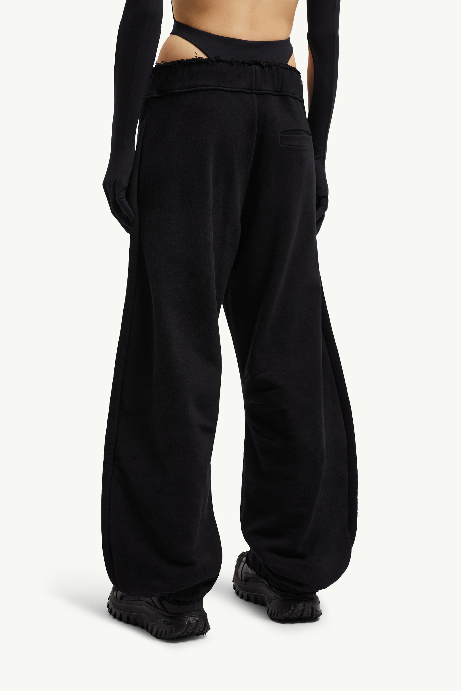 ★MONCLER × Willow Smith★ブラック コットン トラックパンツ Black Moncler x Willow Smith Cotton Track Pants - for Genius