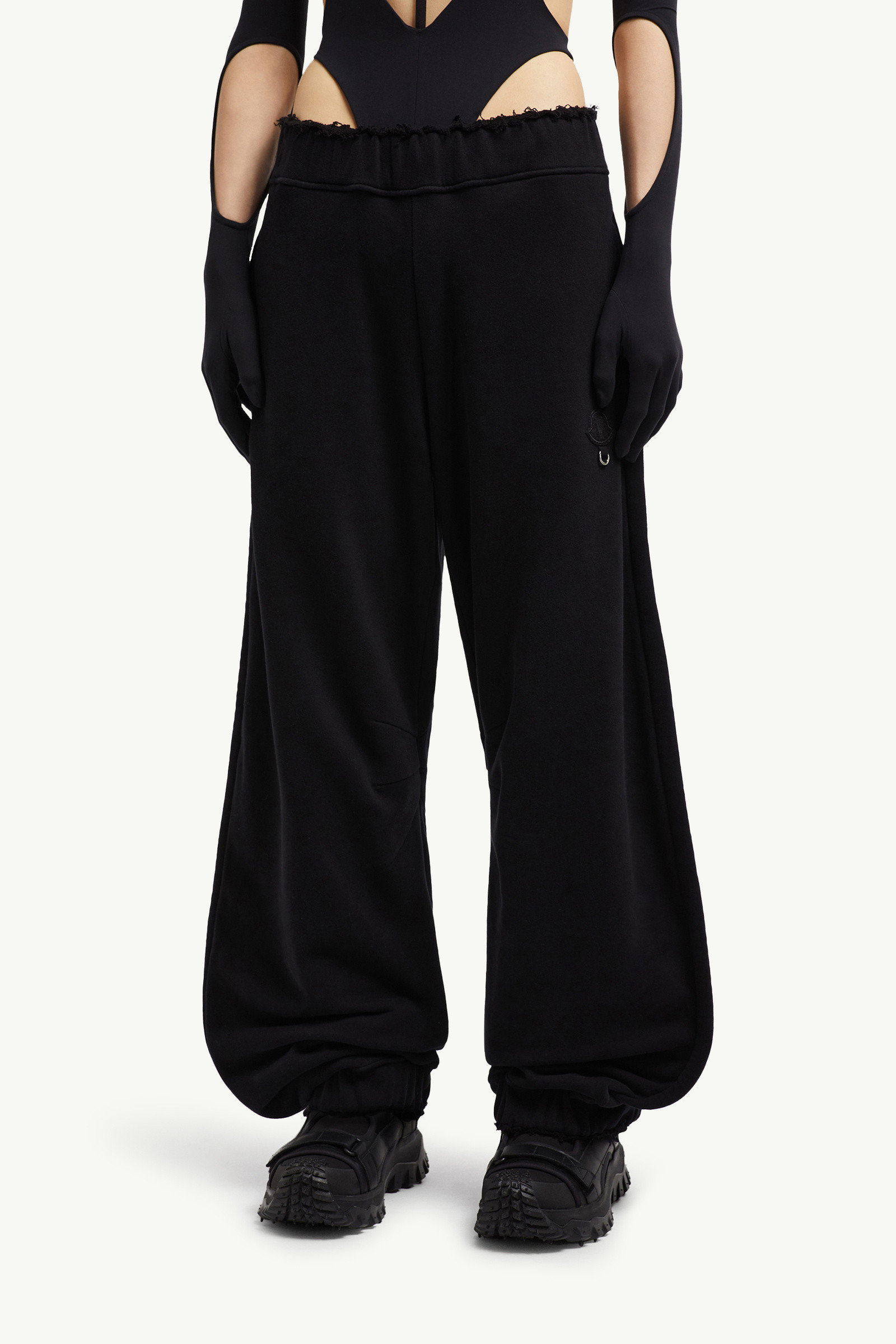 ★MONCLER × Willow Smith★ブラック コットン トラックパンツ Black Moncler x Willow Smith Cotton Track Pants - for Genius