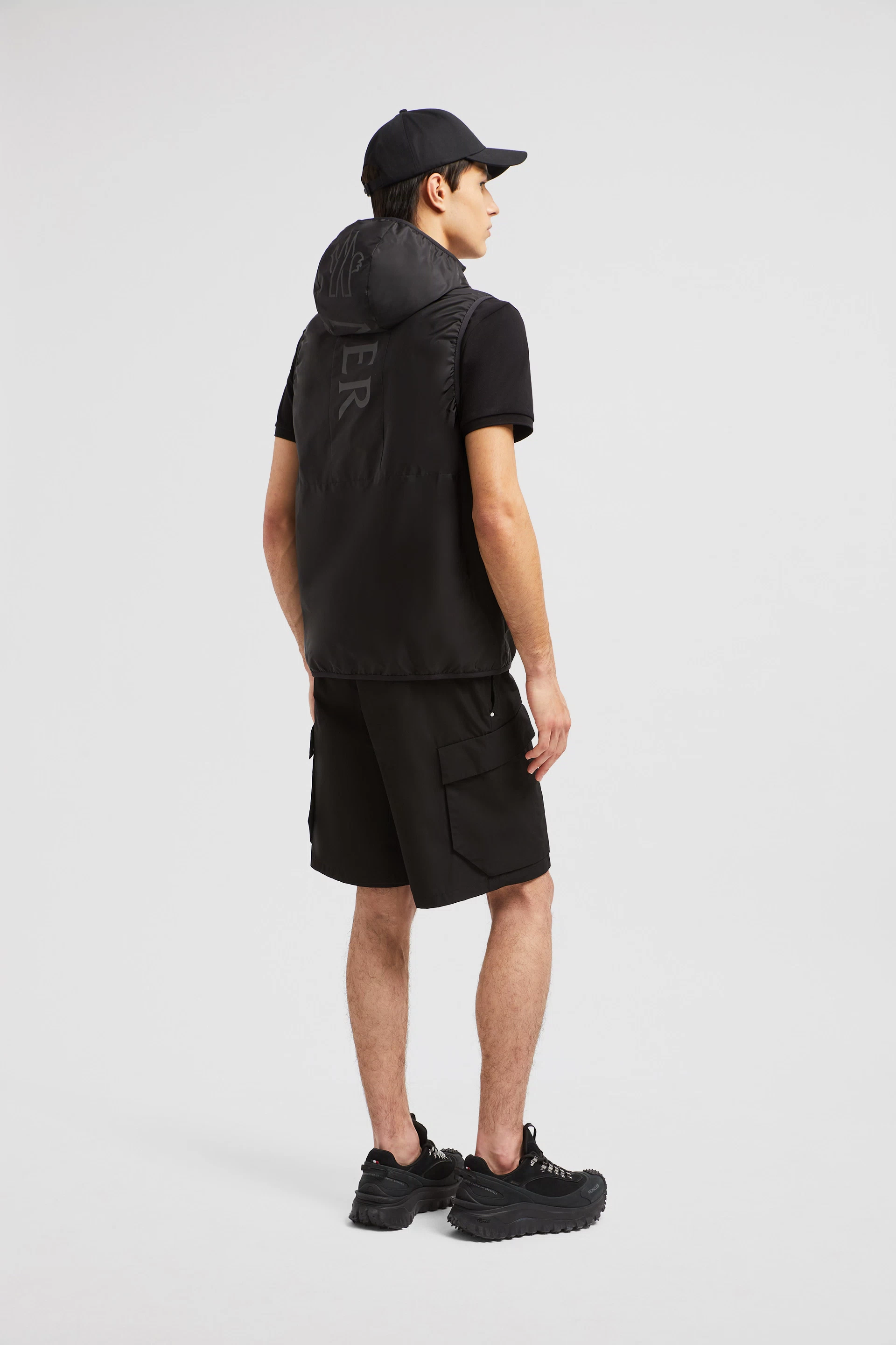 Moretan Hooded Vest