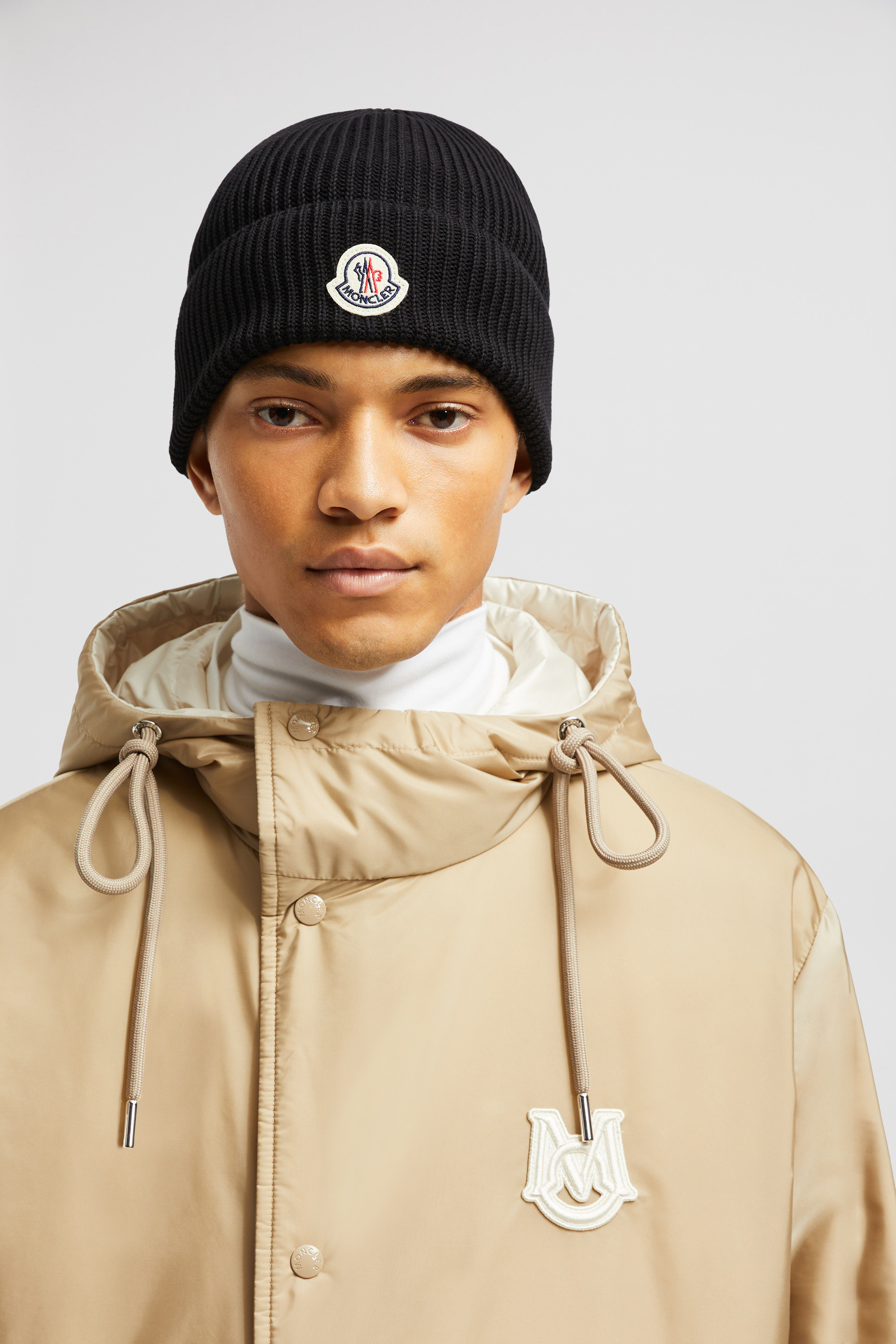 Moncler logo patch beanie online