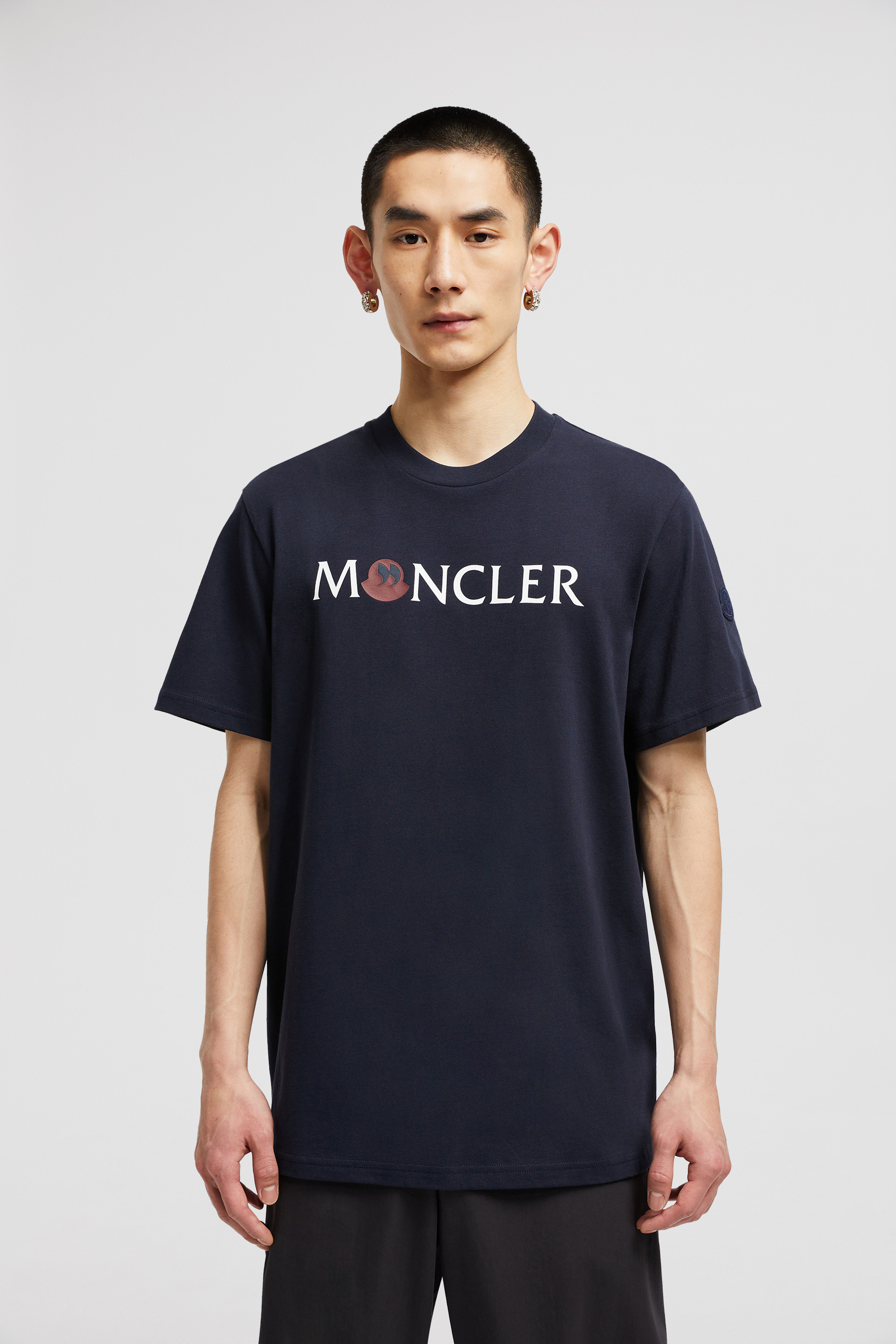 Polos & T-shirts for Men - Ready-To-Wear | Moncler FI