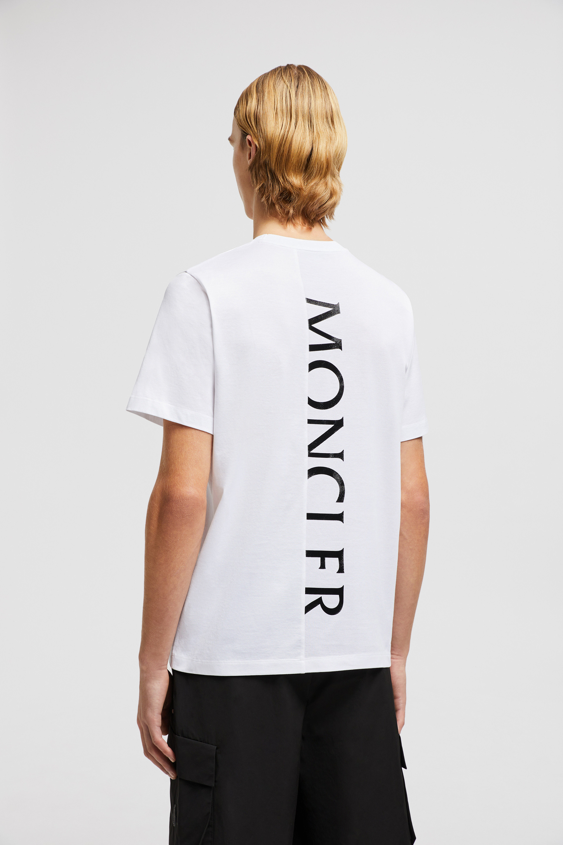 Mens white moncler t shirt hotsell