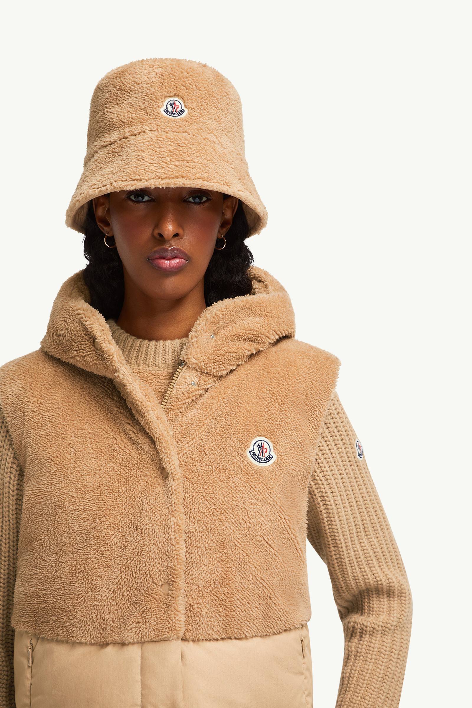 Moncler◆Floy Teddy Down Gilet◆ダウンジレ Floy teddy down vest in neutrals - Moncler | Mytheresa