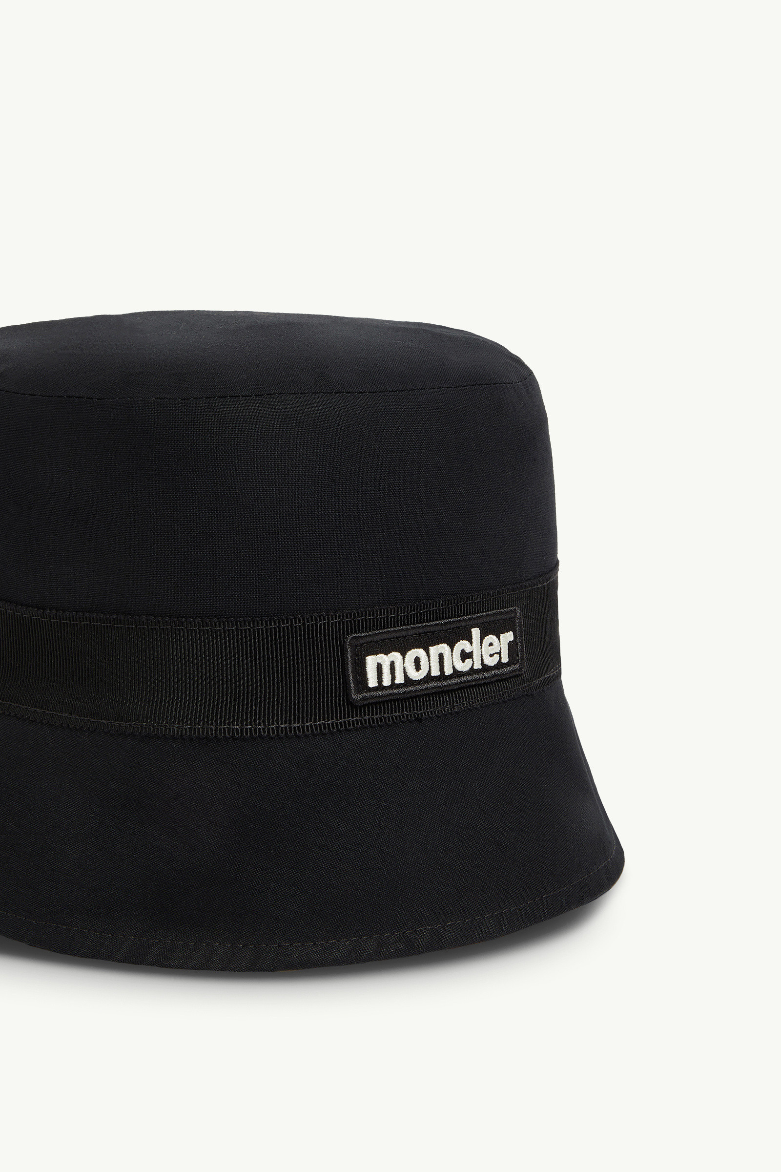 最終値下げ。Moncler ブラック バケットハット　サイズS 男女兼用 ブラック & ホワイト バケットハット : ハット＆ベレー 向けの