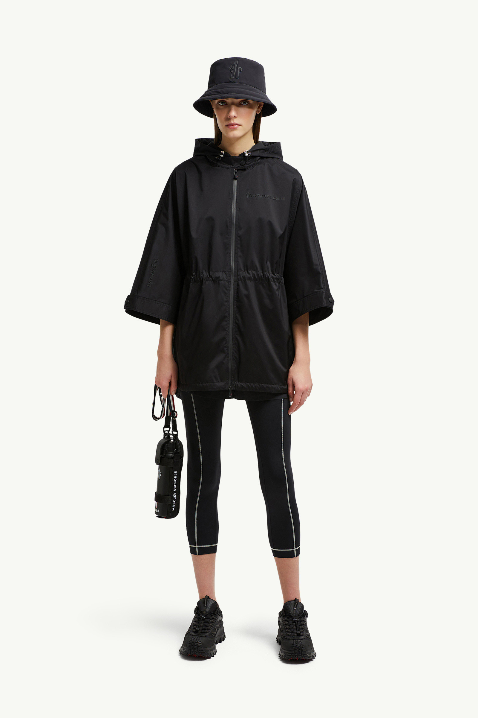 MONCLER Vorassyケープ MONCLER Vorassyケープ