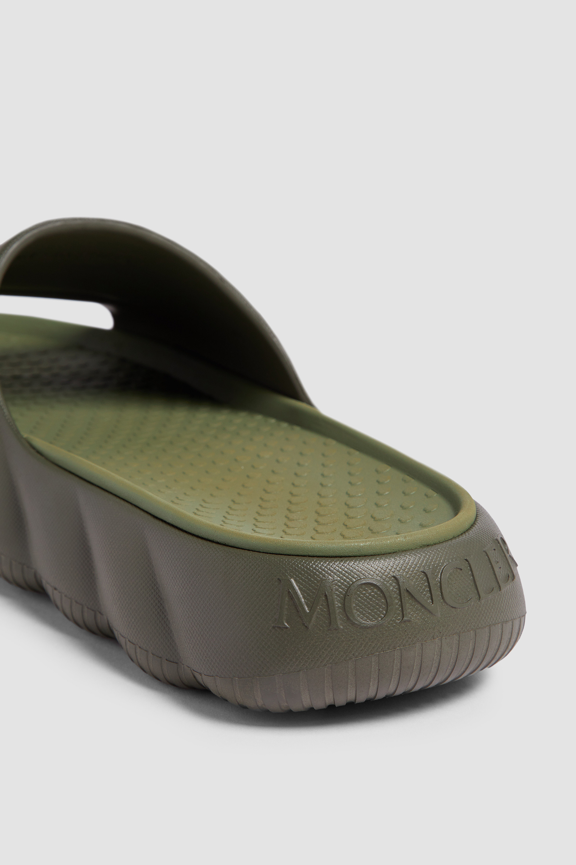 Moncler slides mens online