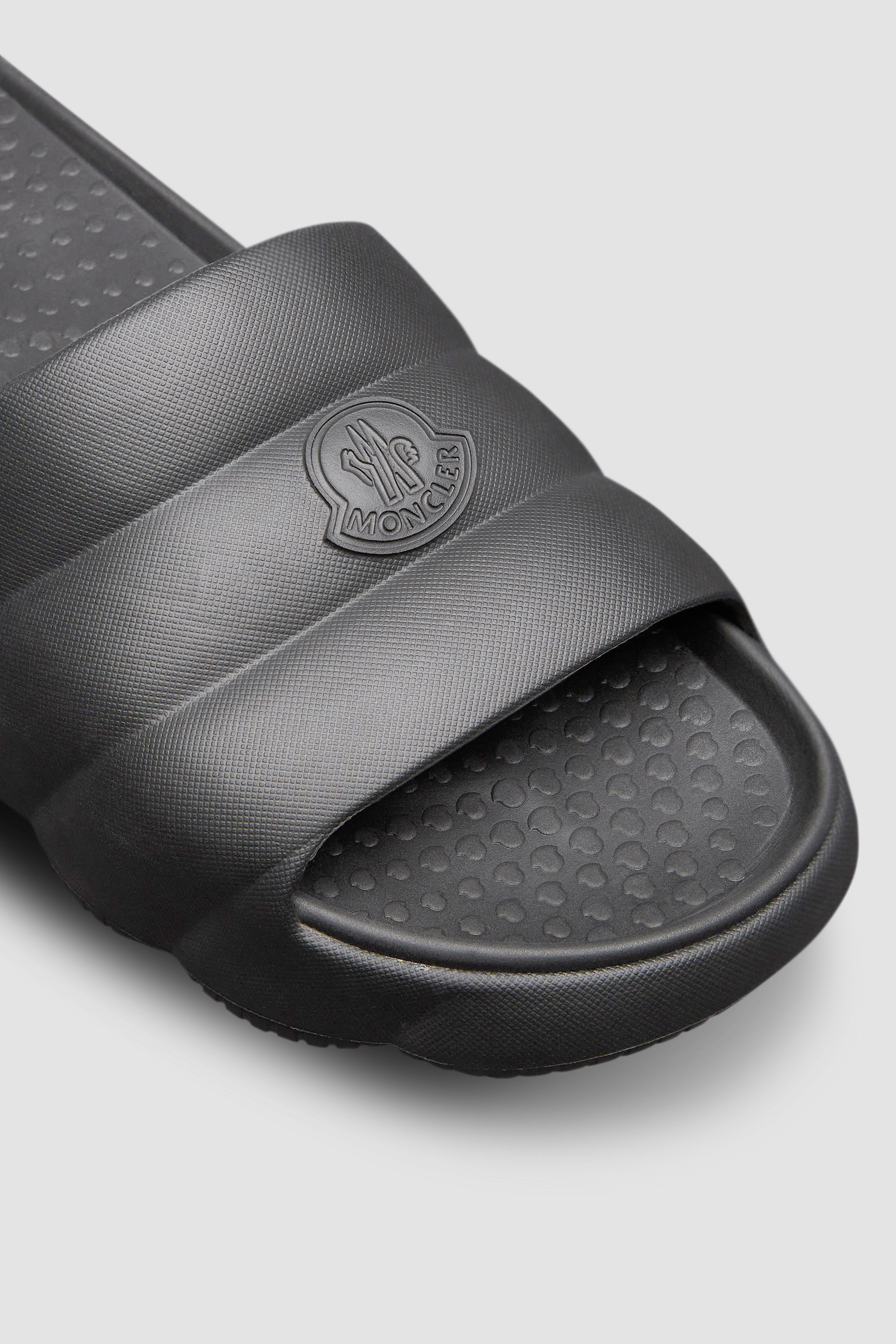 Moncler flip flops mens on sale