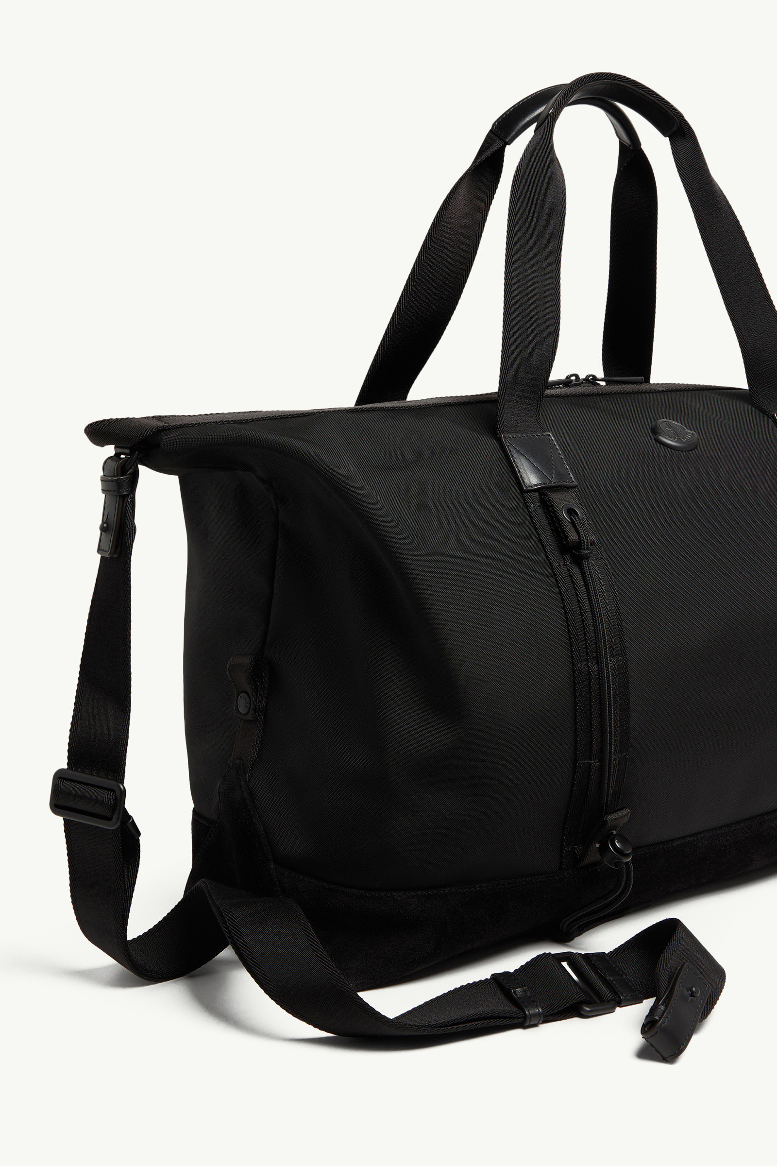 【Moncler】Tech ダッフルバッグ Moncler Tech Duffle Bag | Black | FARFETCH