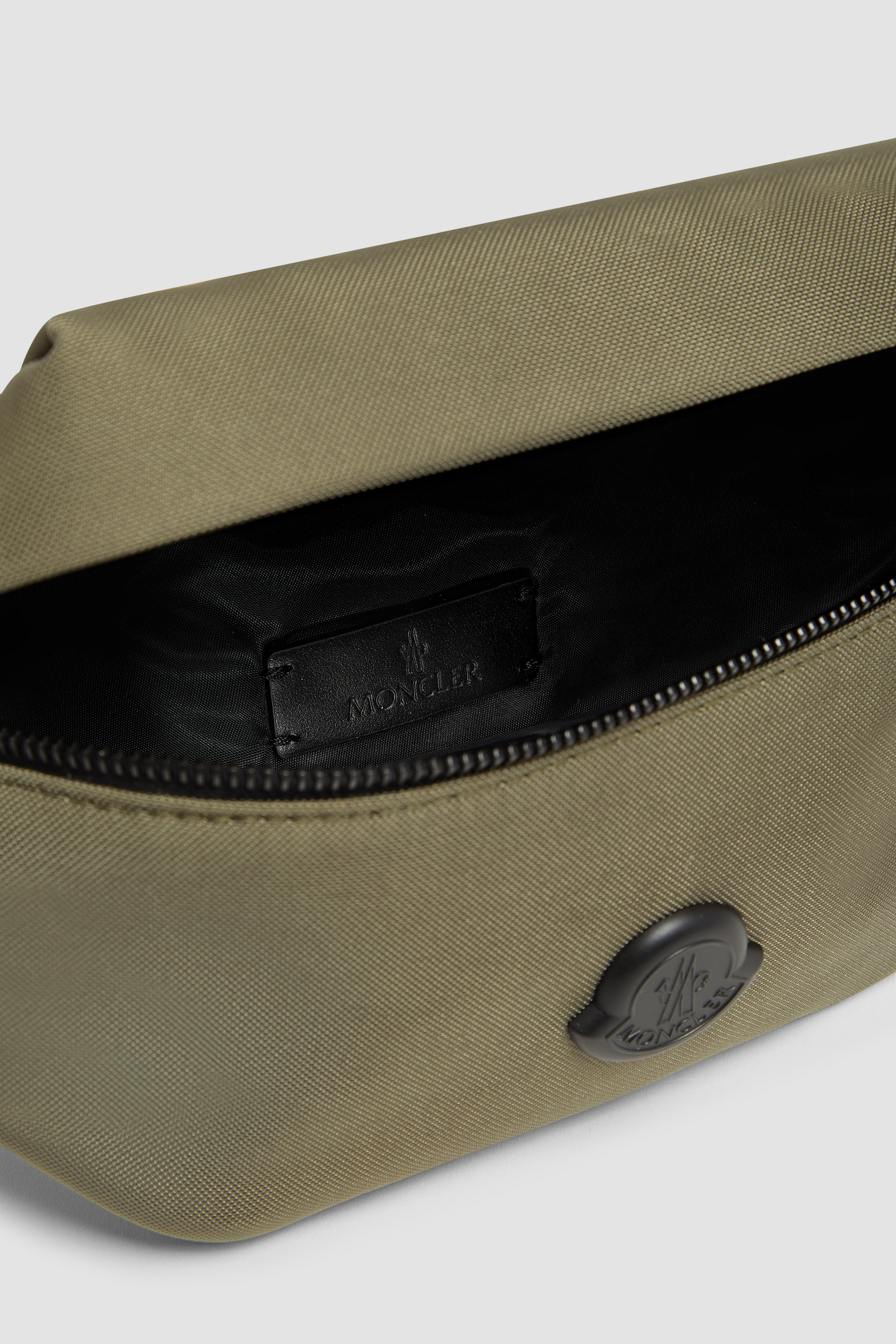 Backpacks, Crossbody Bags & Fanny Packs for Men | Moncler US