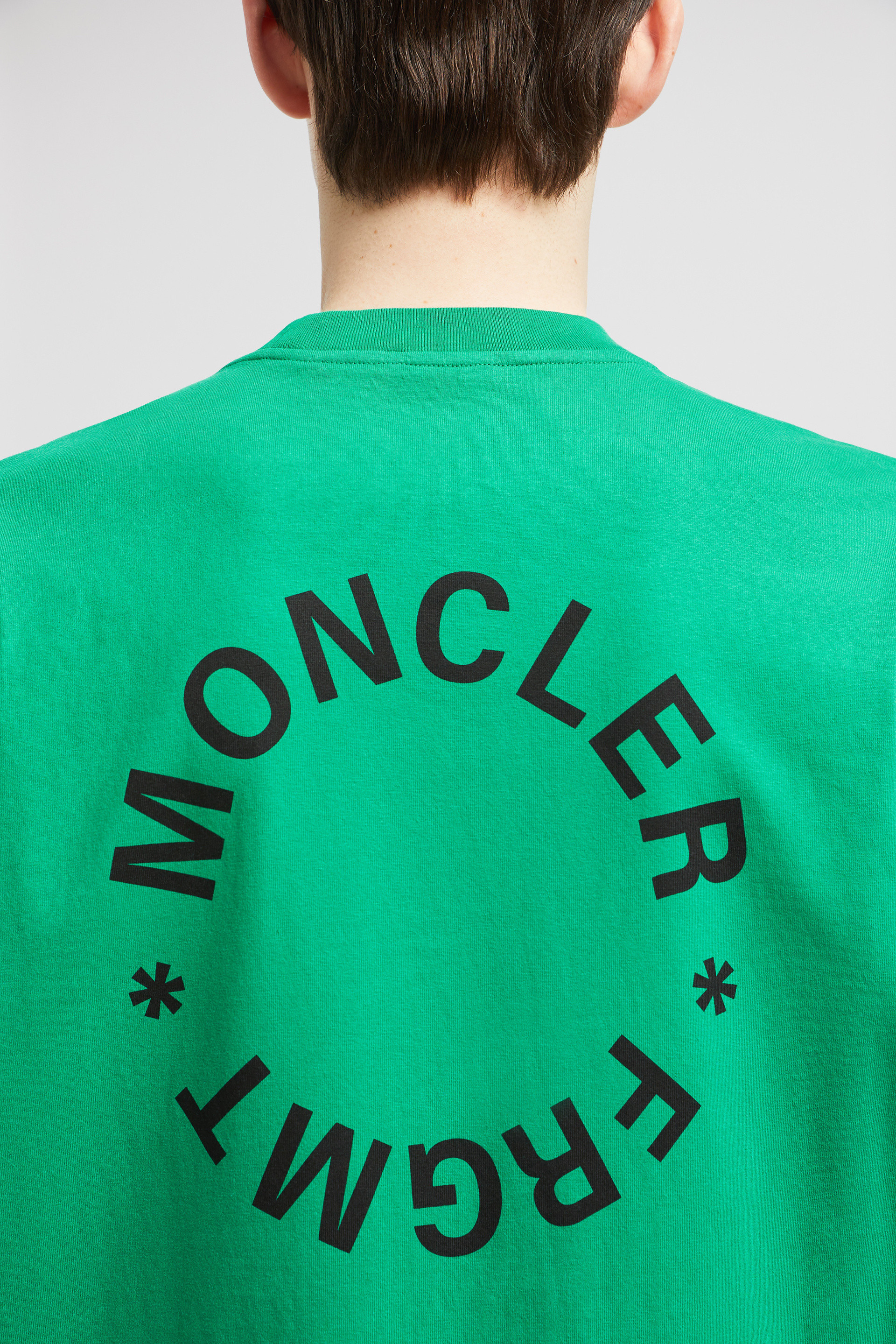 ブライトグリーン Moncler x FRGMT Tシャツ : Moncler x FRGMT ブライトグリーン Moncler x FRGMT Tシャツ : Moncler x FRGMT