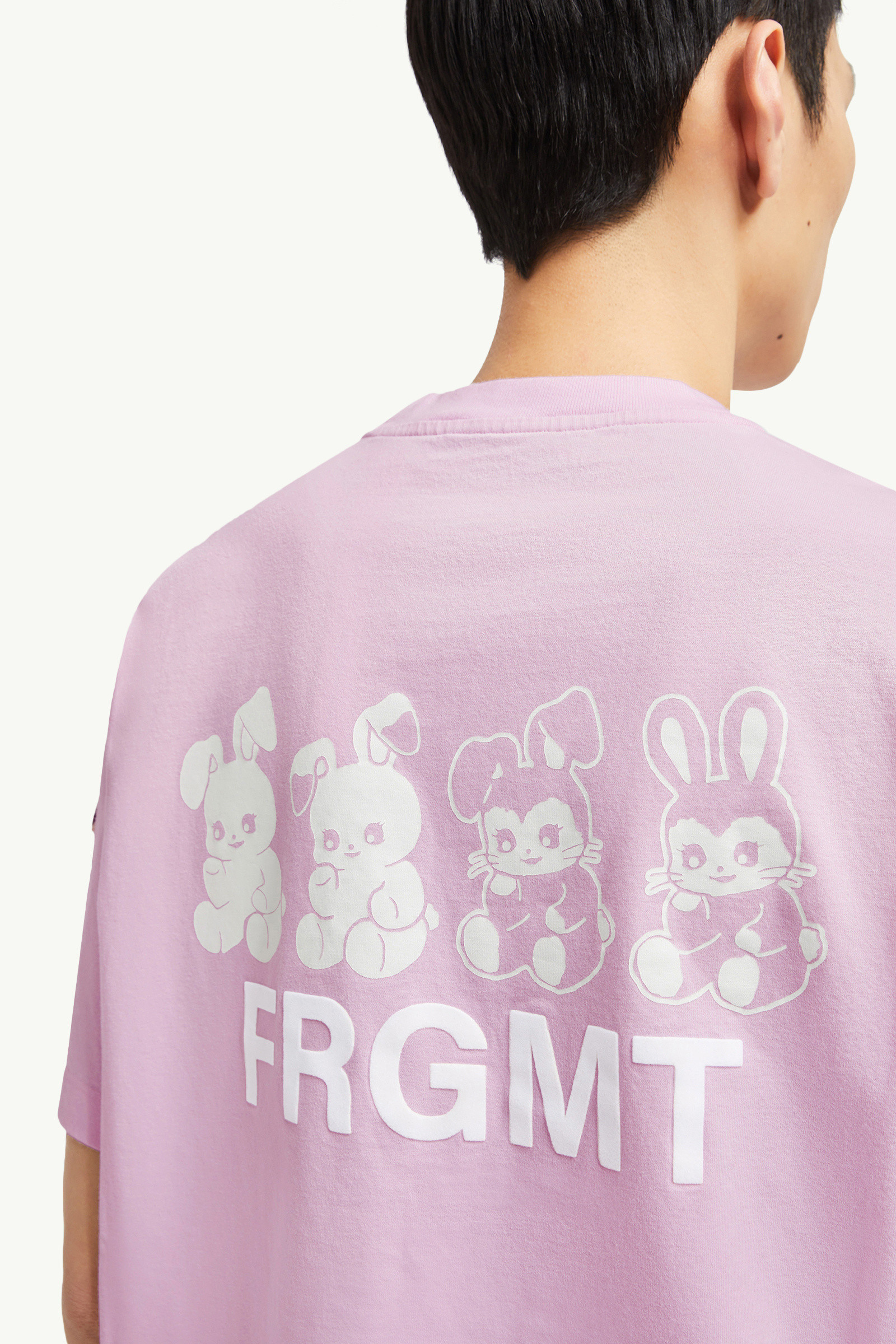 ライトピンク Moncler x FRGMT Tシャツ : Moncler x FRGMT 向け