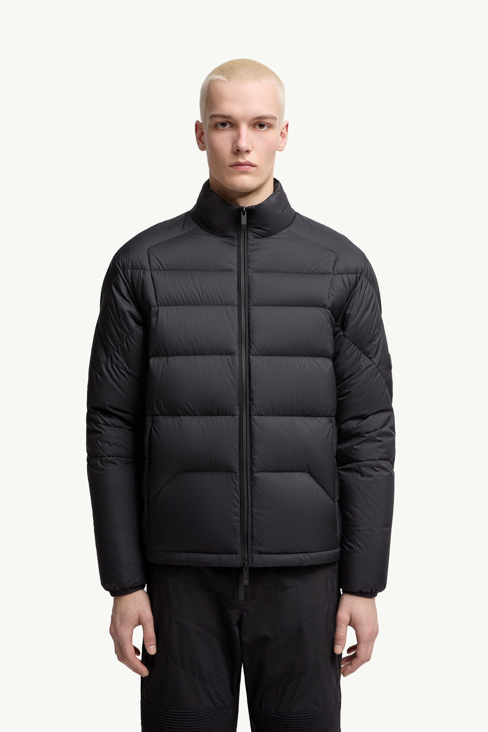 6万取引突破◆UPS便【MONCLER★25SS】BARDANE◆ショートダウン ブラック Bardaneショートダウンジャケット : ショートダウン