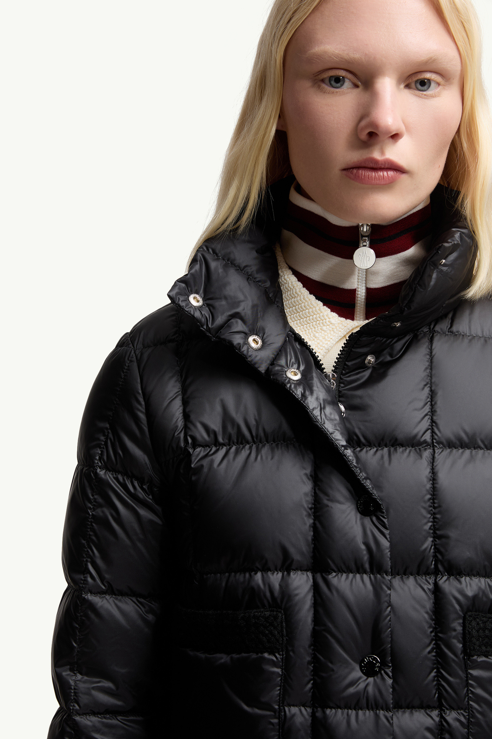 【MONCLER】JARCIEU ショート ダウンジャケット クロップド ブラック Jarcieuショートダウンジャケット : ショートダウン