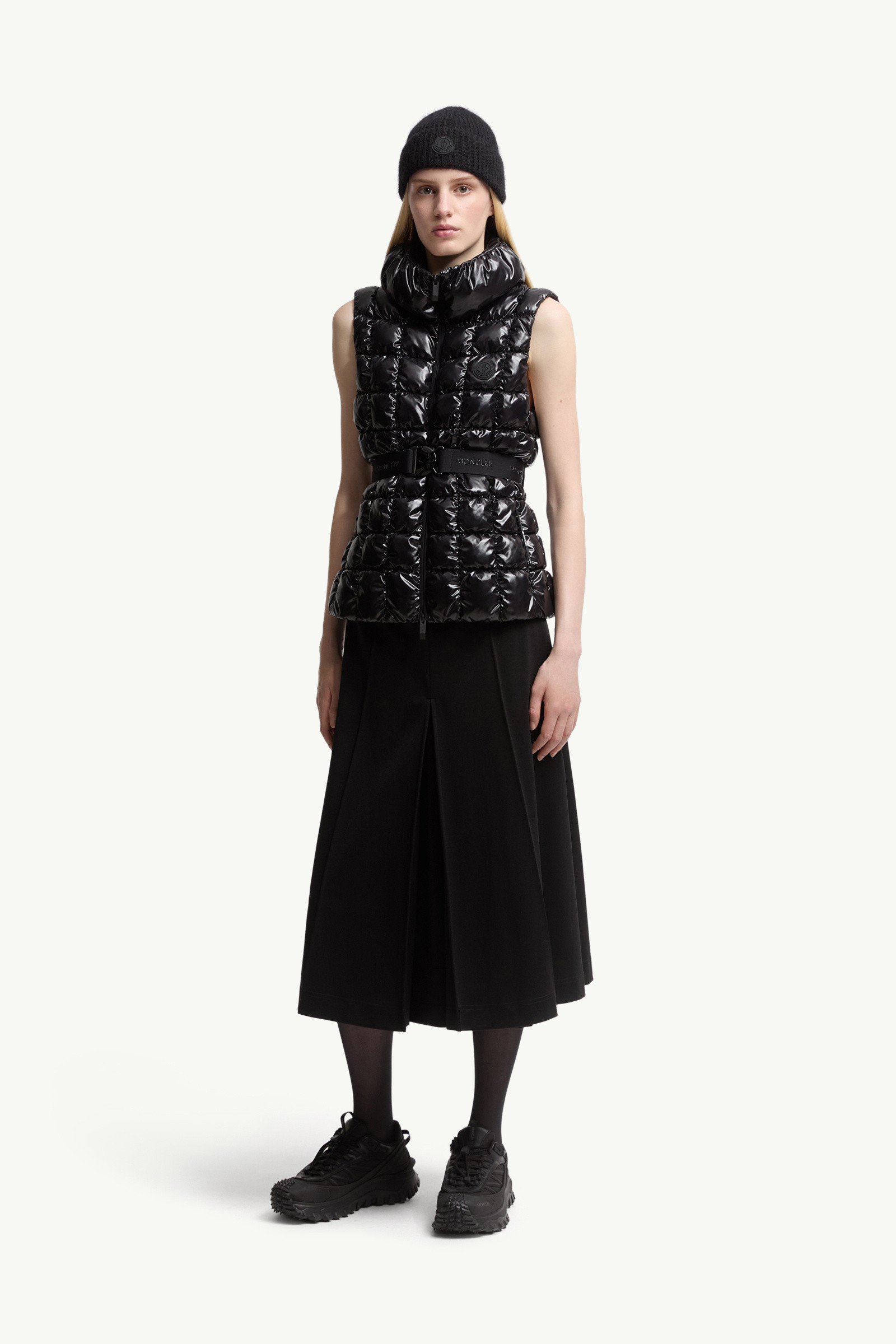ベスト・ジレ MONCLER Women Vests 598BX 1A000 20 999 BLACK Black Emilion Square-Quilted Down Vest - Vests for Women