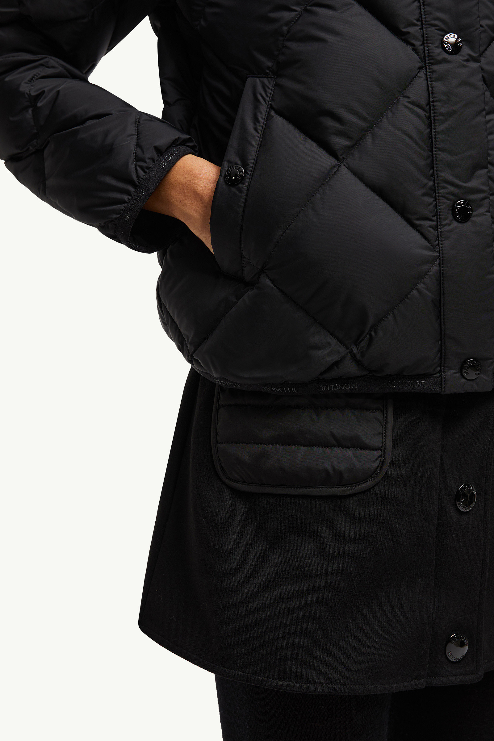 ブラック Arvouin Hooded Diamond-Quilted Short Down Jacket