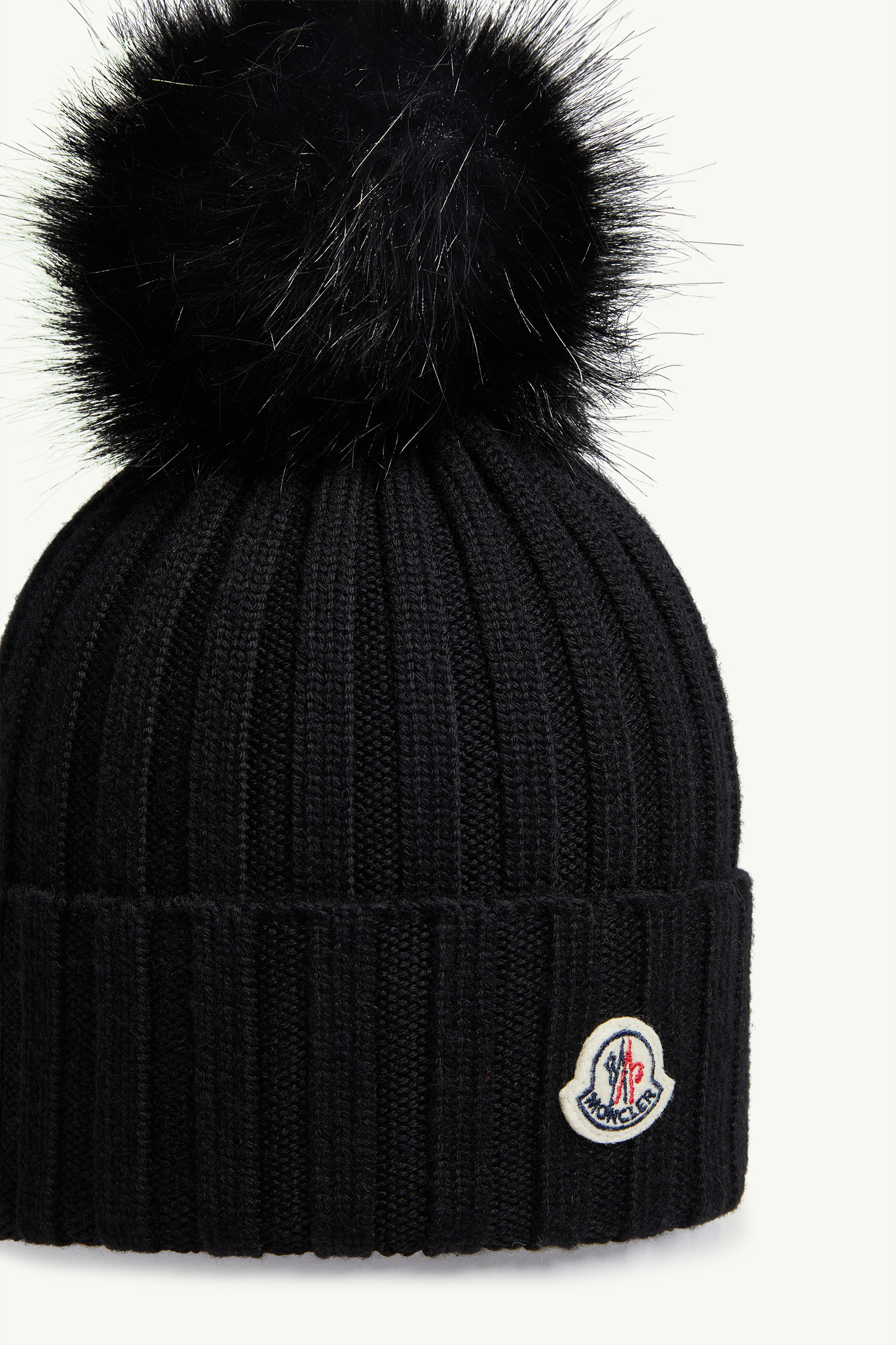 MONCLER - 美品 MONCLER モンクレール ポンポン付 ニット帽