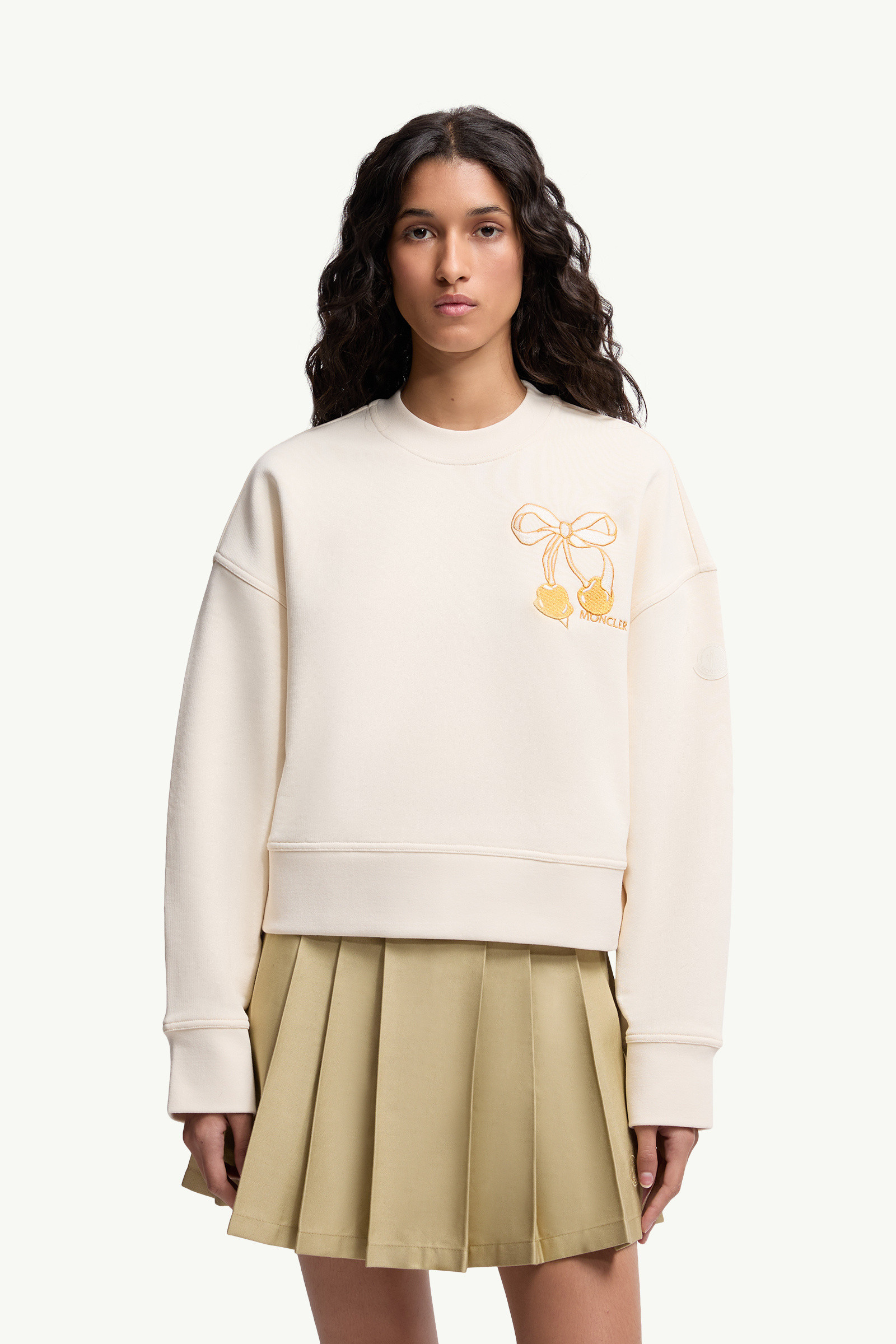 MONCLER*デザインが魅力*FW23 ベージュ フリース スウェット MONCLER*デザインが魅力*FW23 ベージュ フリース スウェット