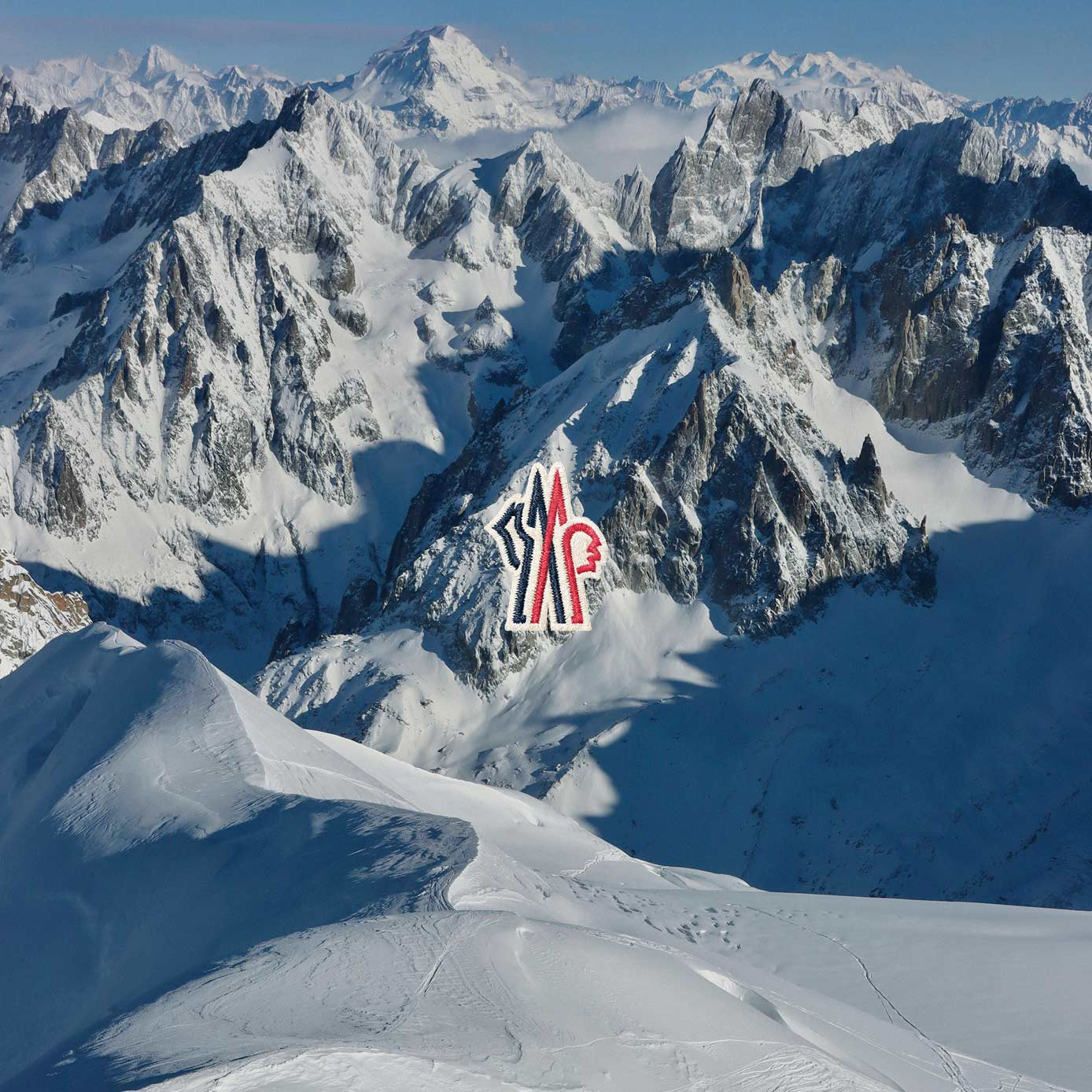 Ski & Outdoor Shop now on Moncler's website