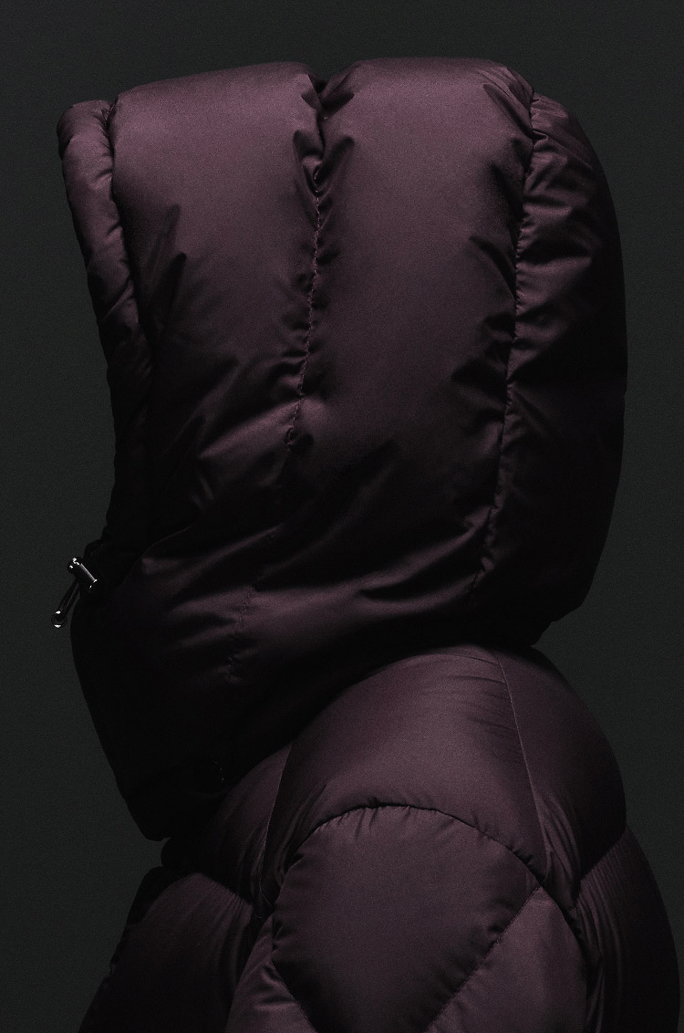 Moncler Maya 70 Hooded Short Down Jacket
